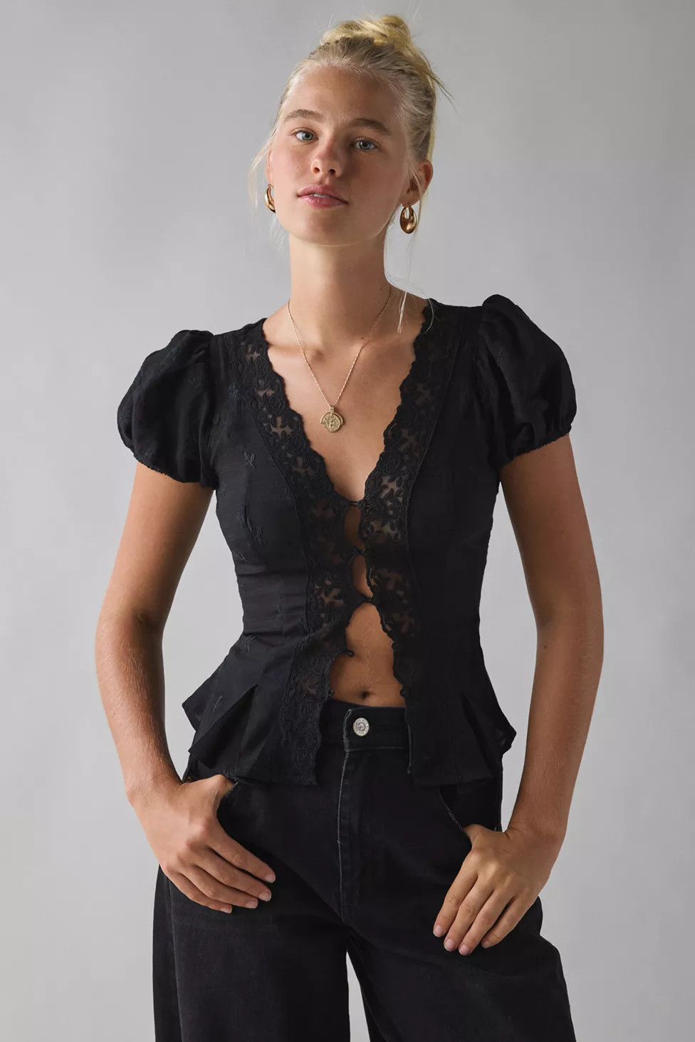 Kimchi Blue Aurelia Lace Trim Puff Sleeve Blouse | Urban Outfitters (US and RoW)