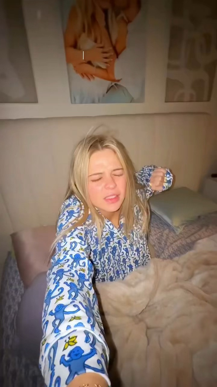 travel vlog!! can you tell who the morning person is???😴✈️🌎

#LTKStyleTip #LTKTravel