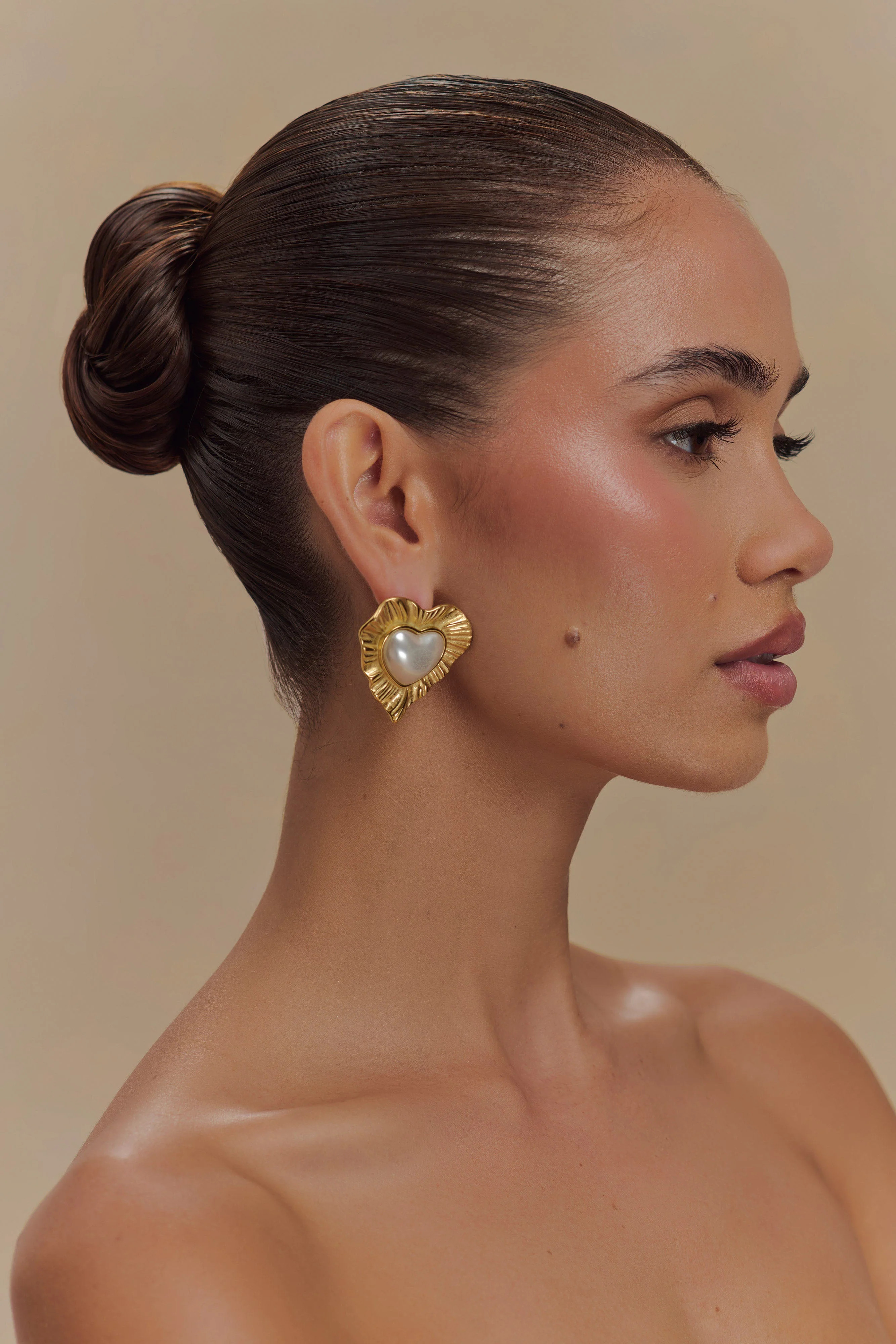 To Heart Pearl Earrings - Gold | MESHKI US