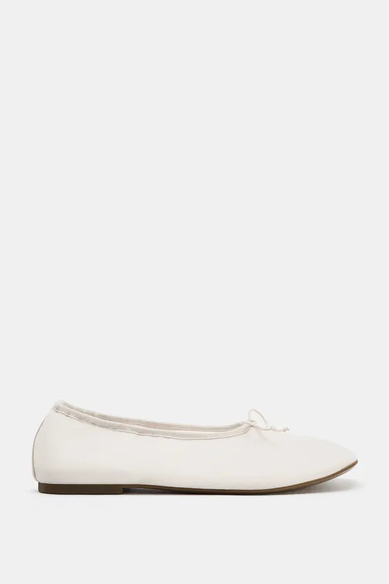 Ballet flats with a mesh upper. Bow detail on the front. Round toe.Sole height: 1 cm. / 0.3″ | Zara UK