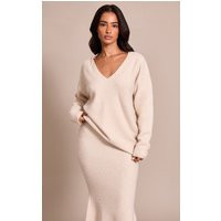 Petite Cream V-Neck Knitted Sweater | PrettyLittleThing US