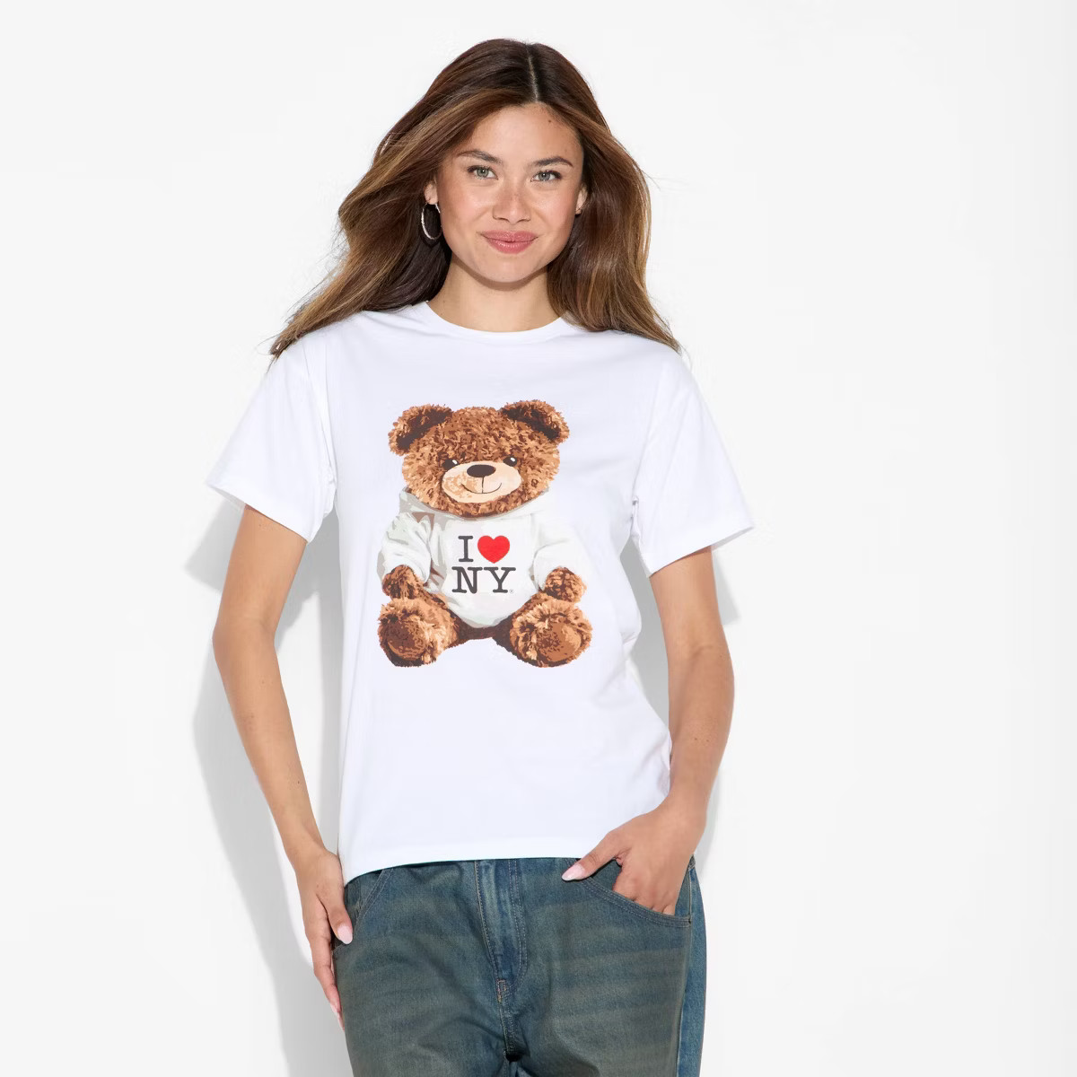 Women's NYC Bear Short Sleeve Graphic T-Shirt - White XL | Target