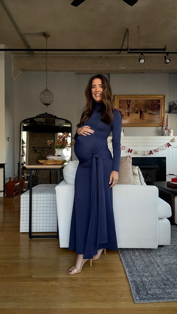 Hugs the bump just right! Love this dark blue baby boy shower dress! 

#LTKootd #LTKBump #LTKBaby