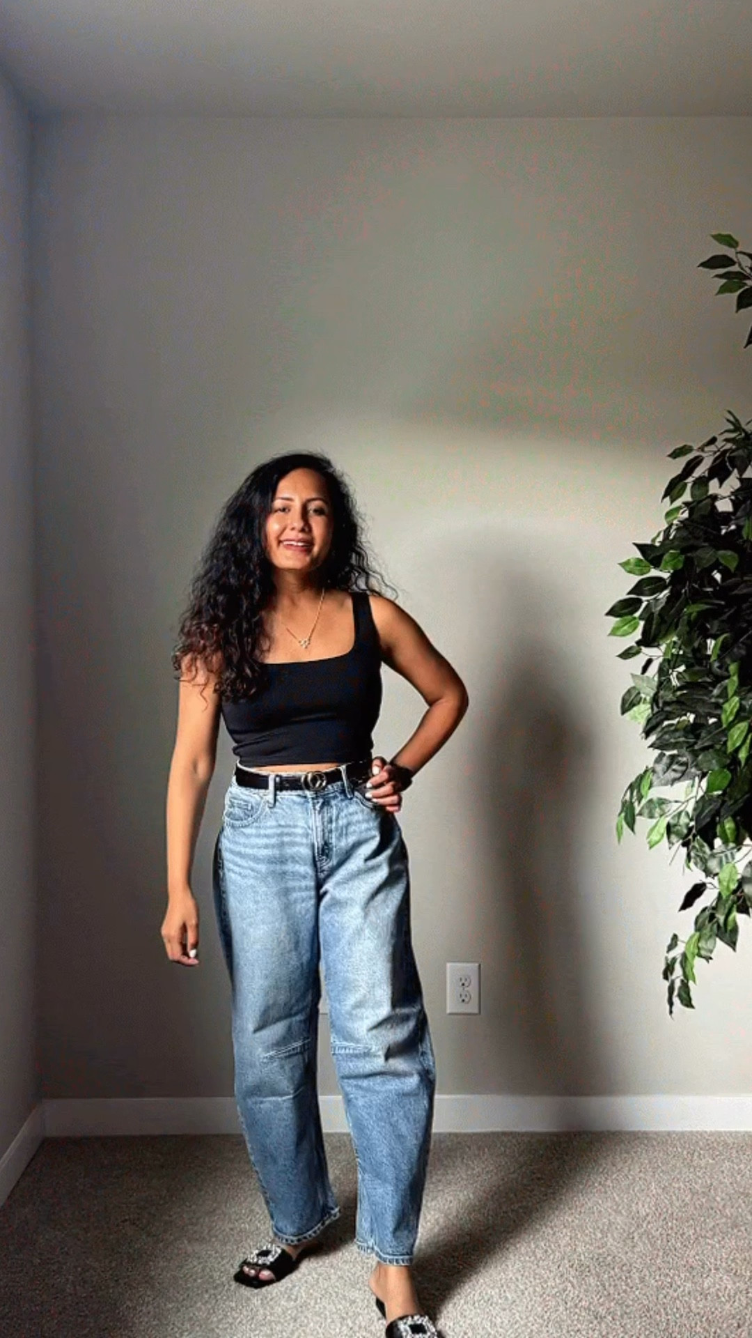 What is your pick with crop top? So good compression technology perfect for dressing up or down.

Crop top from @express 
Wearing XS

#expressyou #LTKxExpress #LTKExpressChallenge #LTKAugustChallenge

#LTKStyleTip #LTKFindsUnder50 #LTKU