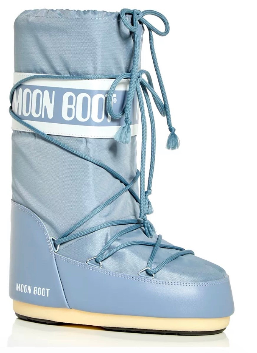 Moon boots 

#LTKHoliday #LTKSeasonal #LTKCyberWeek