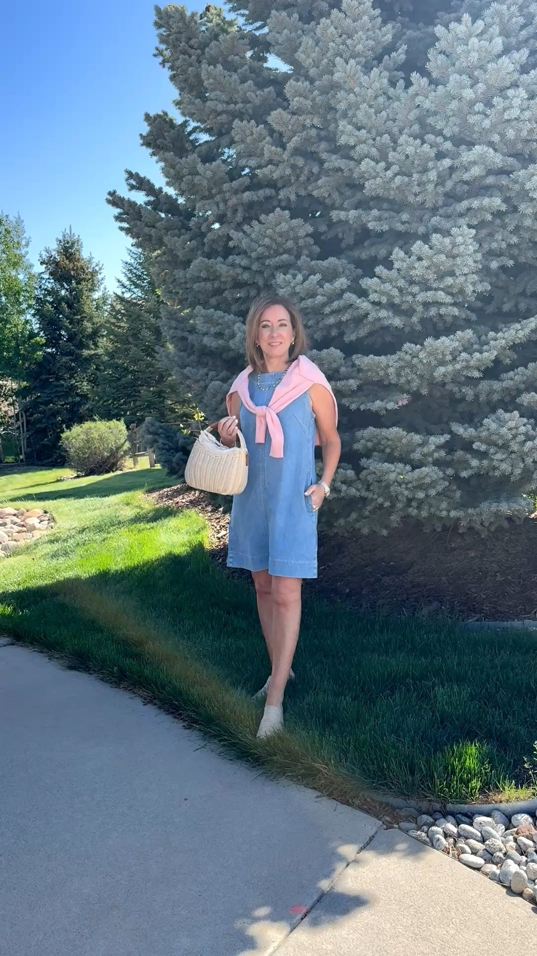 Saturday vibes☀️

#LTKootd #LTKOver40 #LTKPetite