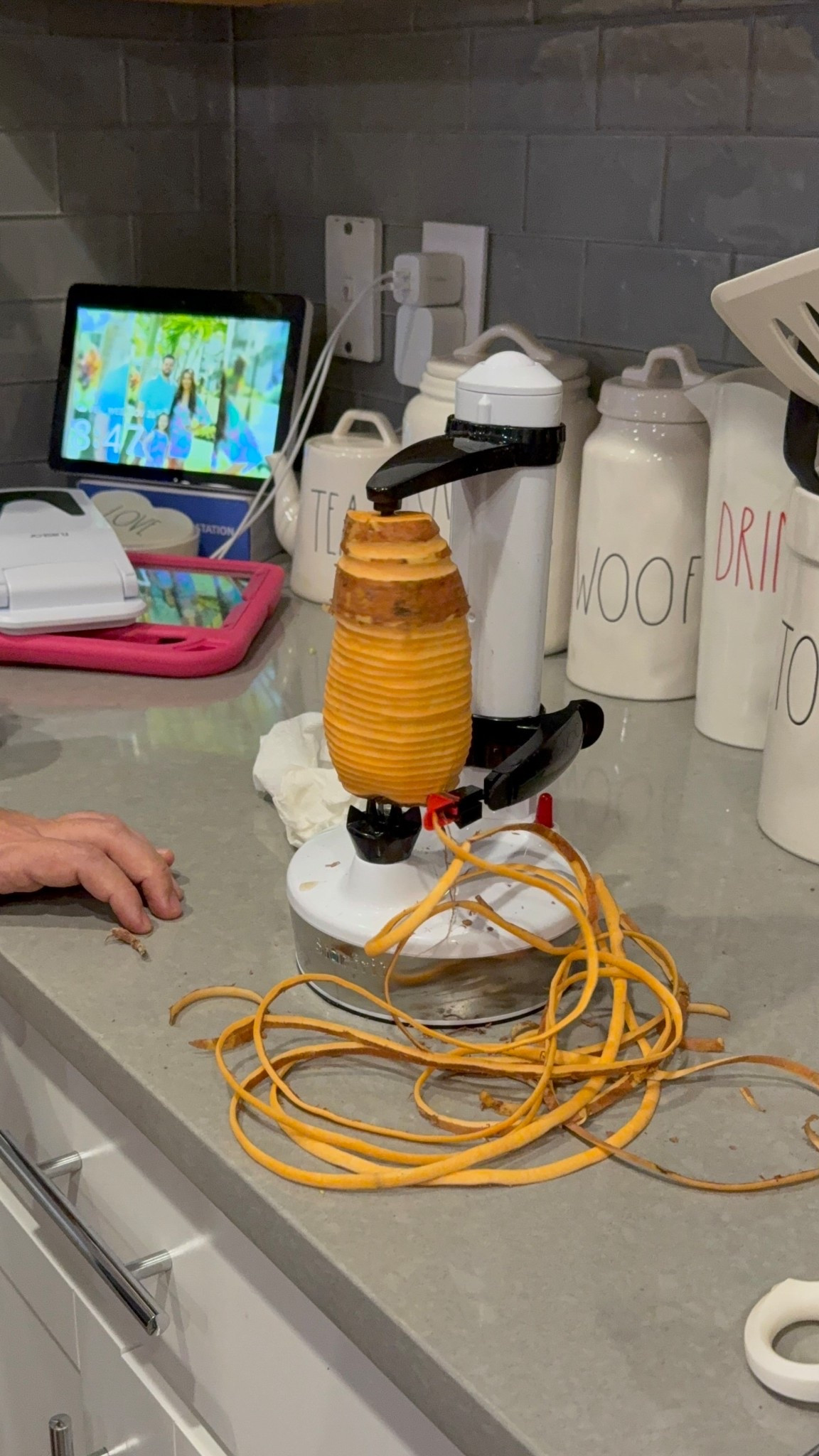 My husband is a sucker for kitchen gadgets !

#LTKfoodie #LTKCyberWeek #LTKHoliday