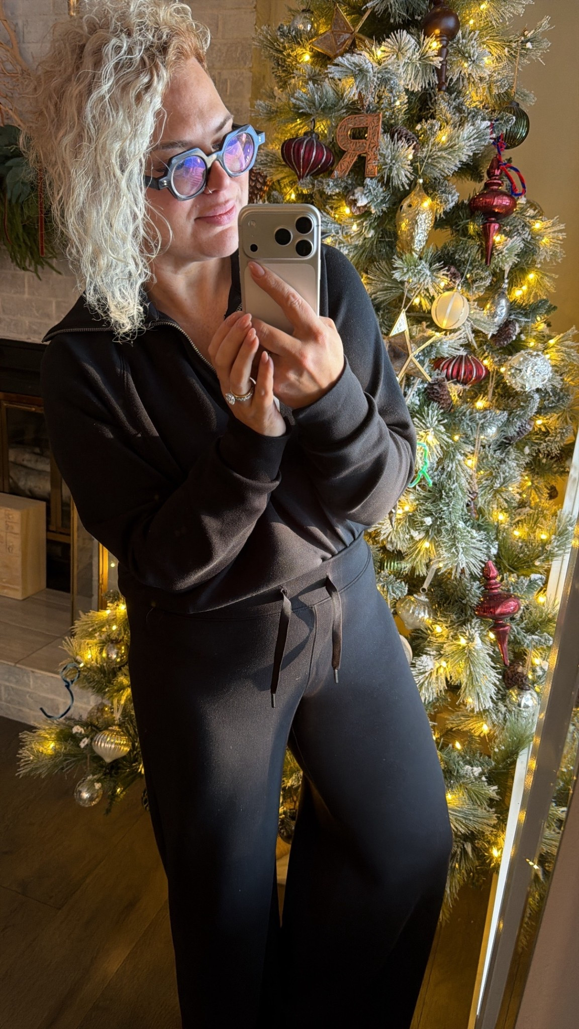 I got these for a Christmas giver
Last year and they’re THE BEST and so luxurious!

The best comfy outfit for lounging at home, Christmas morning, or to school drop-off, and pick-up! 

I’m wearing the small in both and petite in the pants. Next time I wouldn’t do petite. I’m 5’3 and would like them slightly longer. 

#LTKgiftguide #LTKwinter #LTKholiday