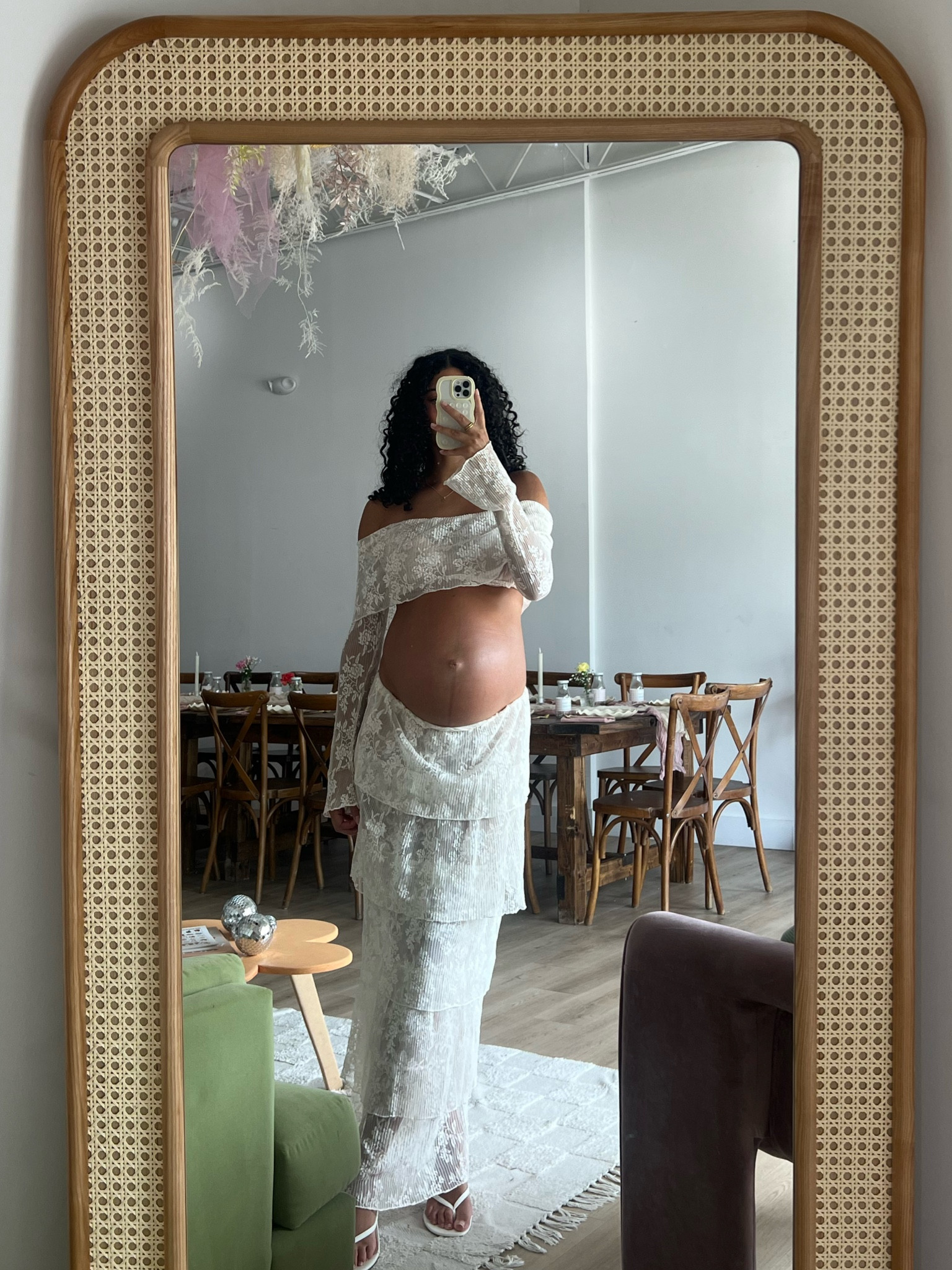 baby shower outfit 🎀🕊️✨

lace layered set: pretty little thing
Kitten heels flip flops: Amazon 
initial necklace: kinn