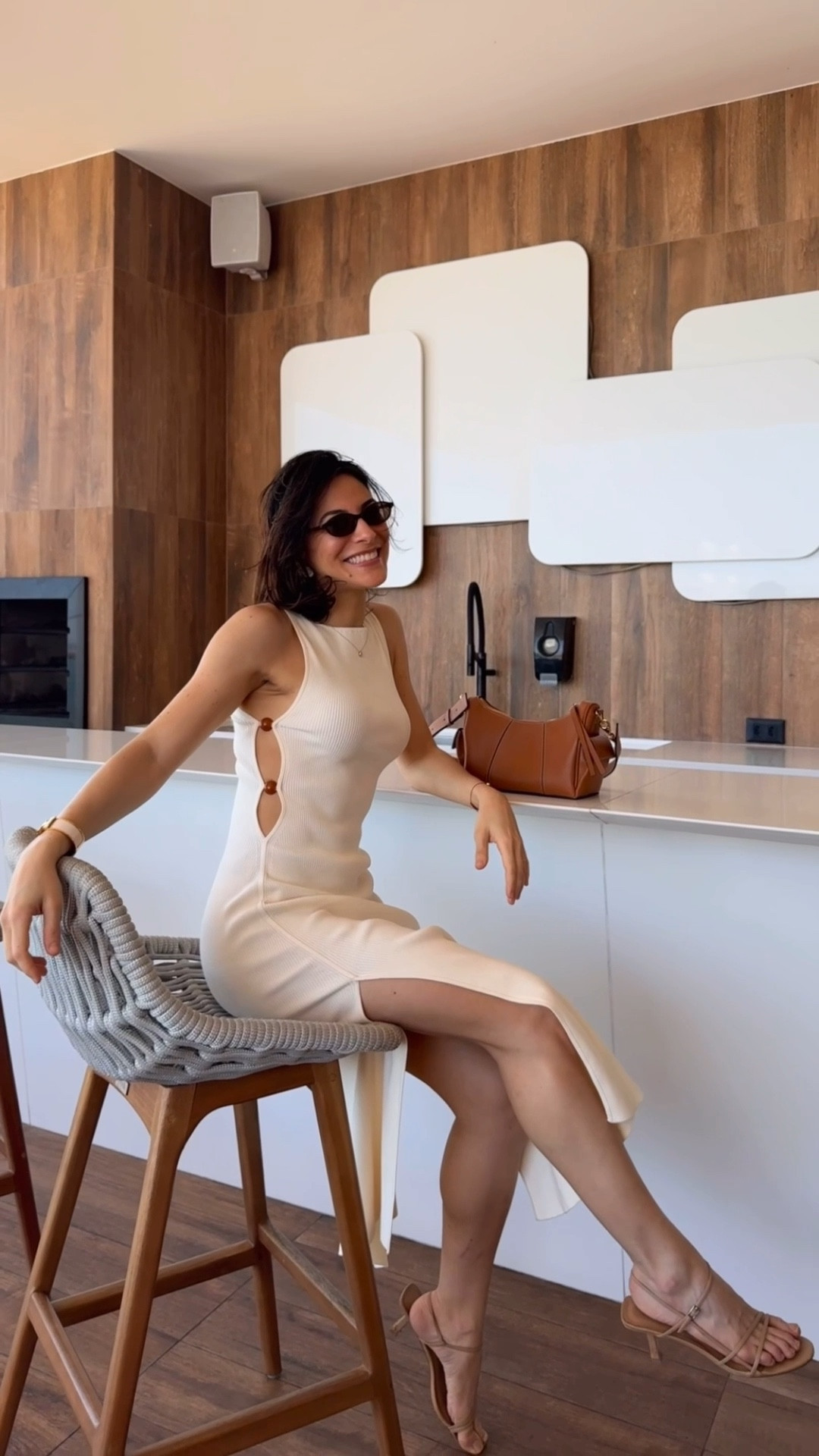 Dress season with @sezane 🌼
A midi dress that’s comfortable and chic is the perfect piece to dress up when it’s starting to get warmer ☀️ Basic but never boring!
Earrings @ferezzi (mila15 for 15% off)

#sezanette #sezane #sezanelovers #springoutfit #springwardrobe

#LTKSeasonal #LTKTravel #LTKootd