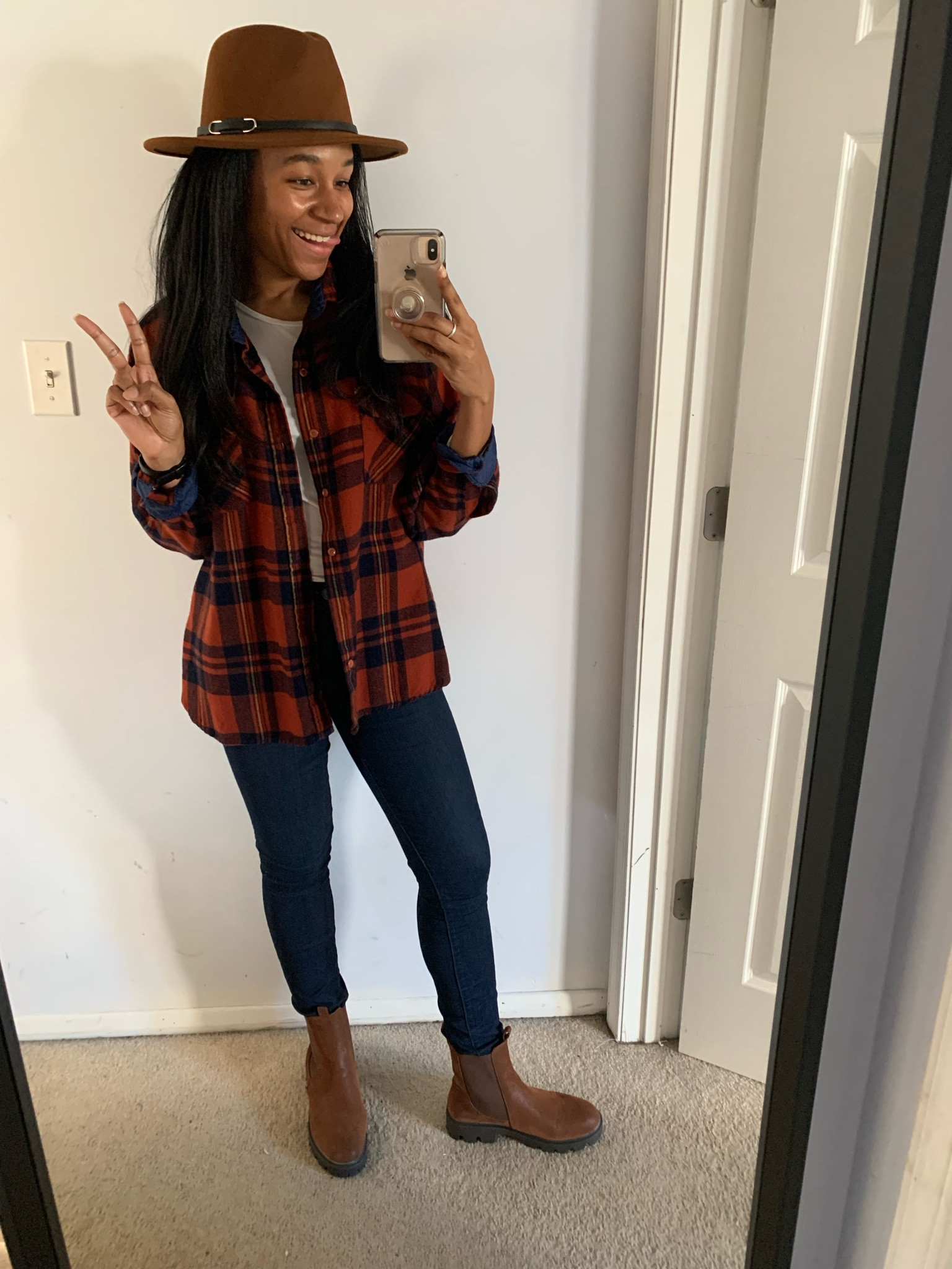 Need a flannel outfit idea? 
Oversized flannel- Large
White tee- small 
Jeans- size 4
Chelsea boots- 10

#LTKSeasonal #LTKstyletip #LTKunder100