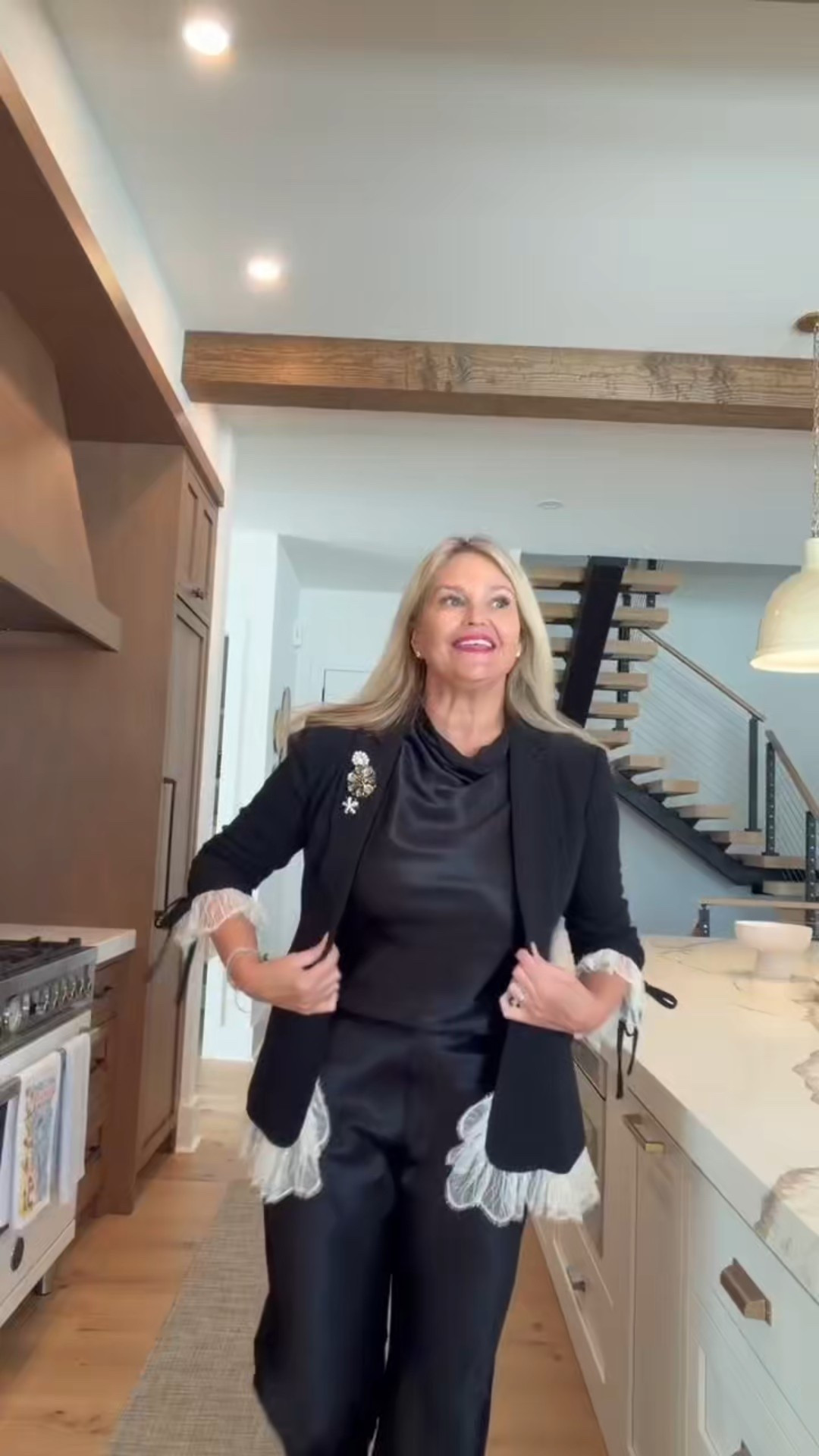 Day 3 of my Blazer Series 🌸 and this one might be my favorite!
This statement blazer from Cinq à Sept is just so chic — tailored, feminine, and the kind of piece that instantly pulls everything together.

I love investing in pieces like this that do all the work for you.

Such a perfect spring standout 🤍



#LTKSeasonal #LTKSpringSale #LTKOver40