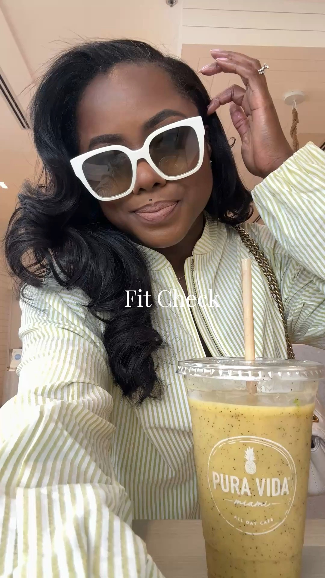Look of the day featuring @rhone! Love this set and I will be wearing it all season long! 💛  Wearing A size medium in the jacket and size small in the shorts 

#LTKootd