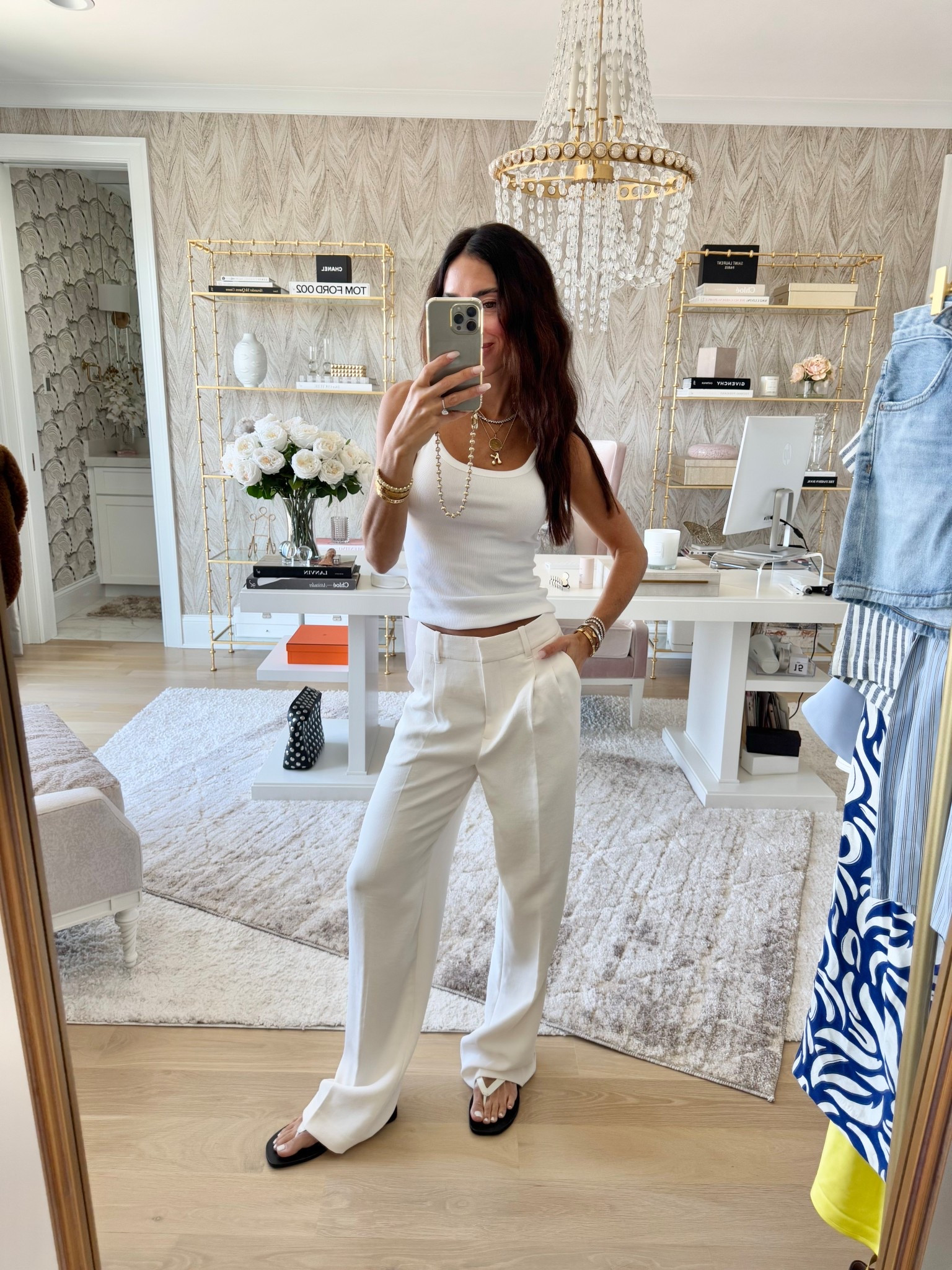 White trouser size 2

Could have sized down for more fitted look 

#LTKSeasonal #LTKStyleTip #LTKFindsUnder100