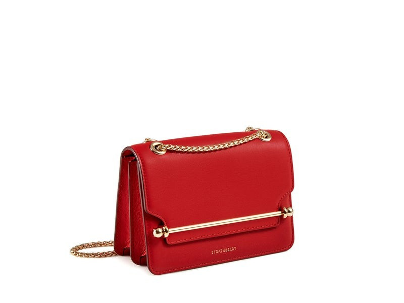 Color:
		
		 Ruby | Strathberry