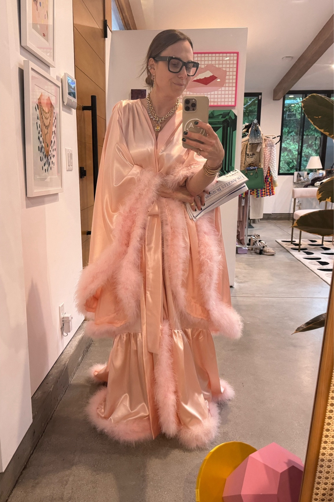 How fabulous is this blush pink silk robe with the most fantastic feathers?! it’s somehow comfortable, chic, and sexy. The best part of all? You can get this beauty on Amazon! I felt like I was walking on air in this little number! #silk #robe #silkrobe #feathers #luxury #fancy #pink #lightpink #blush #gorgeous #amazon 