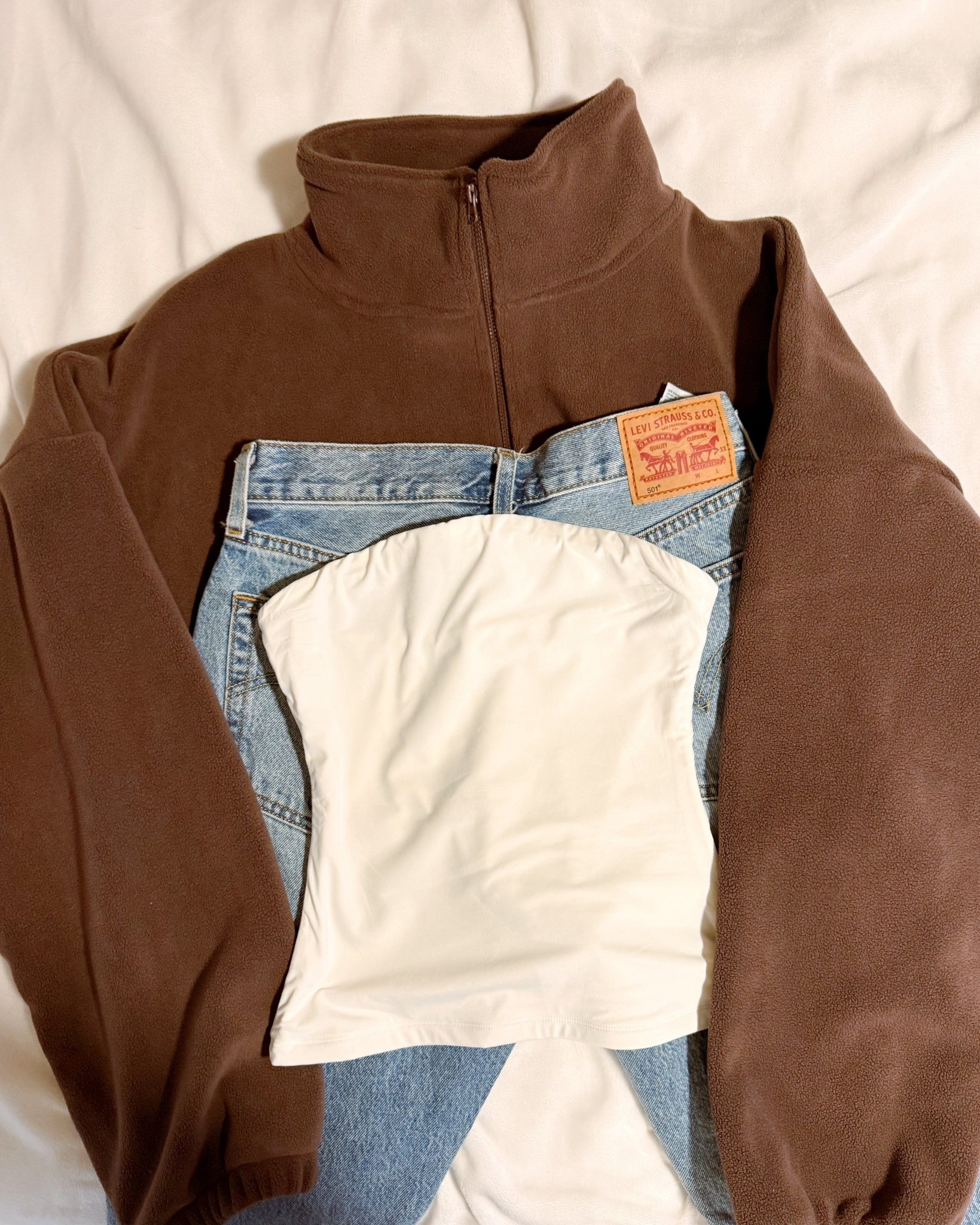 date night outfit idea! All from Amazon! 
Affordable chocolate brown outfit
- fleece 
-Levi jeans 
White basic top 

#LTKSaleAlert #LTKgrwm #LTKootd