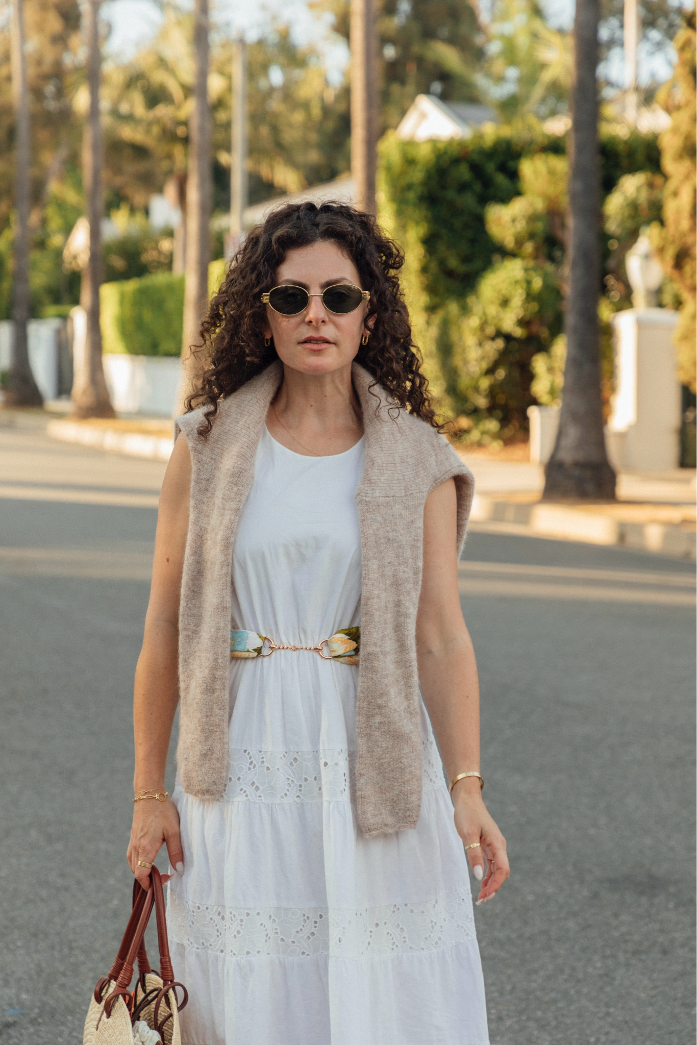 POV: when it drops below 100 degrees for five minutes in LA and it’s officially 
sweat-ah weath-ah. Loving this cozy cardi.

#LTKWorkwear #LTKFallSale #LTKStyleTip