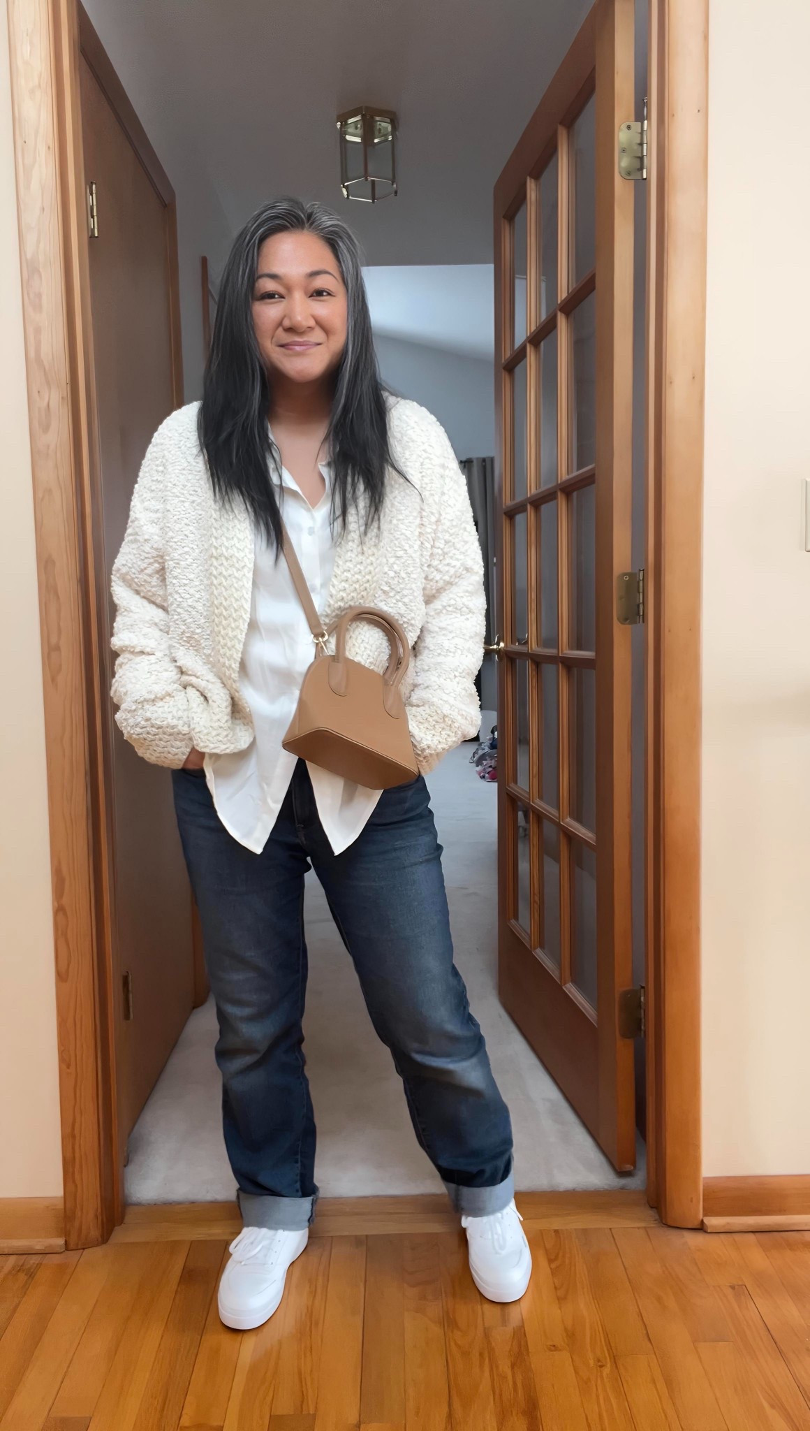 Feeling cozy and stylish in this chunky knit cardigan. Pair it with these shaping jeans for a perfect look. 

button up shirt, sneakers, crossbody bag



#LTKstyletip #LTKworkwear #LTKmidsize