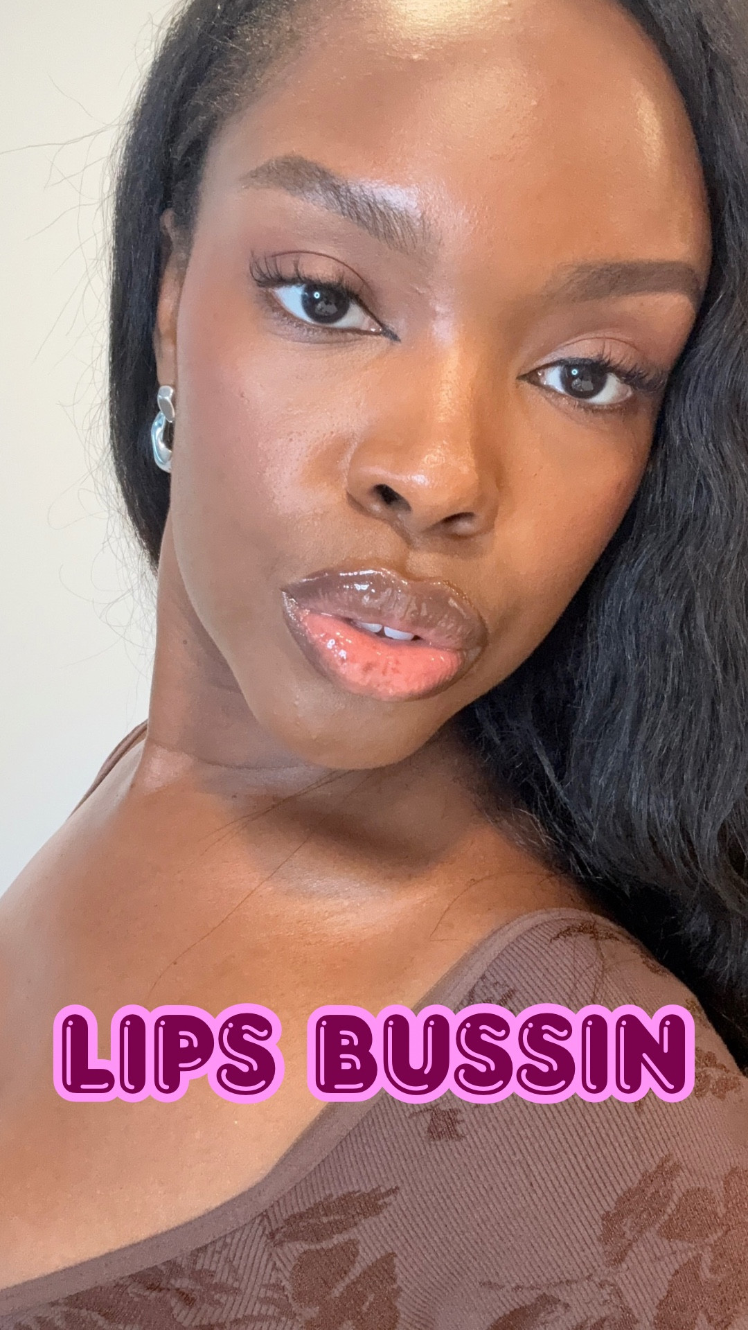 Lips Oily & Bussin!!! #lips #gloss #pout 