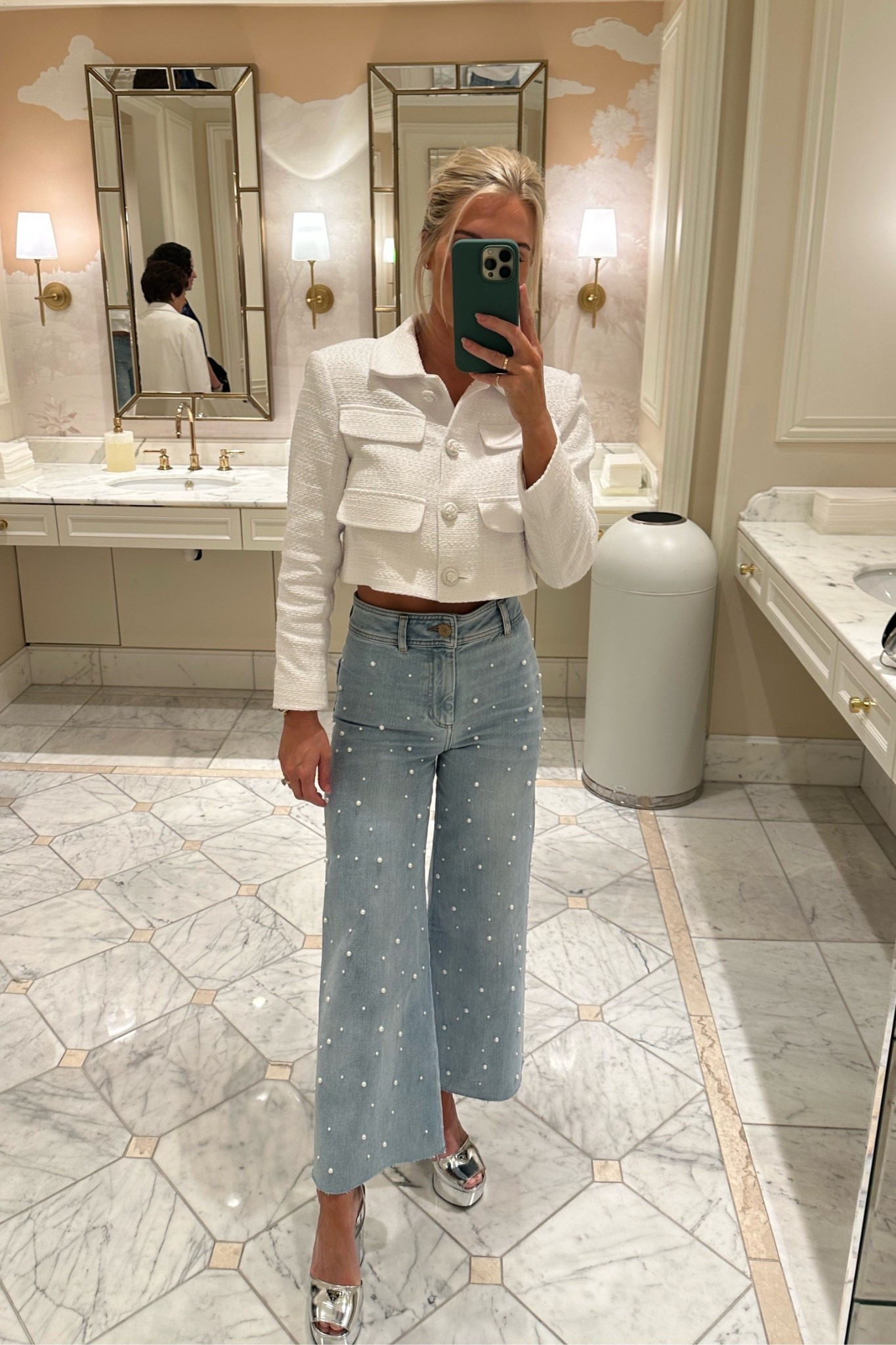 How cute are these pearl-accented jeans? I’m obsessed with the detailing & they come in black too! ✨🤍

#LTKShoeCrush #LTKStyleTip