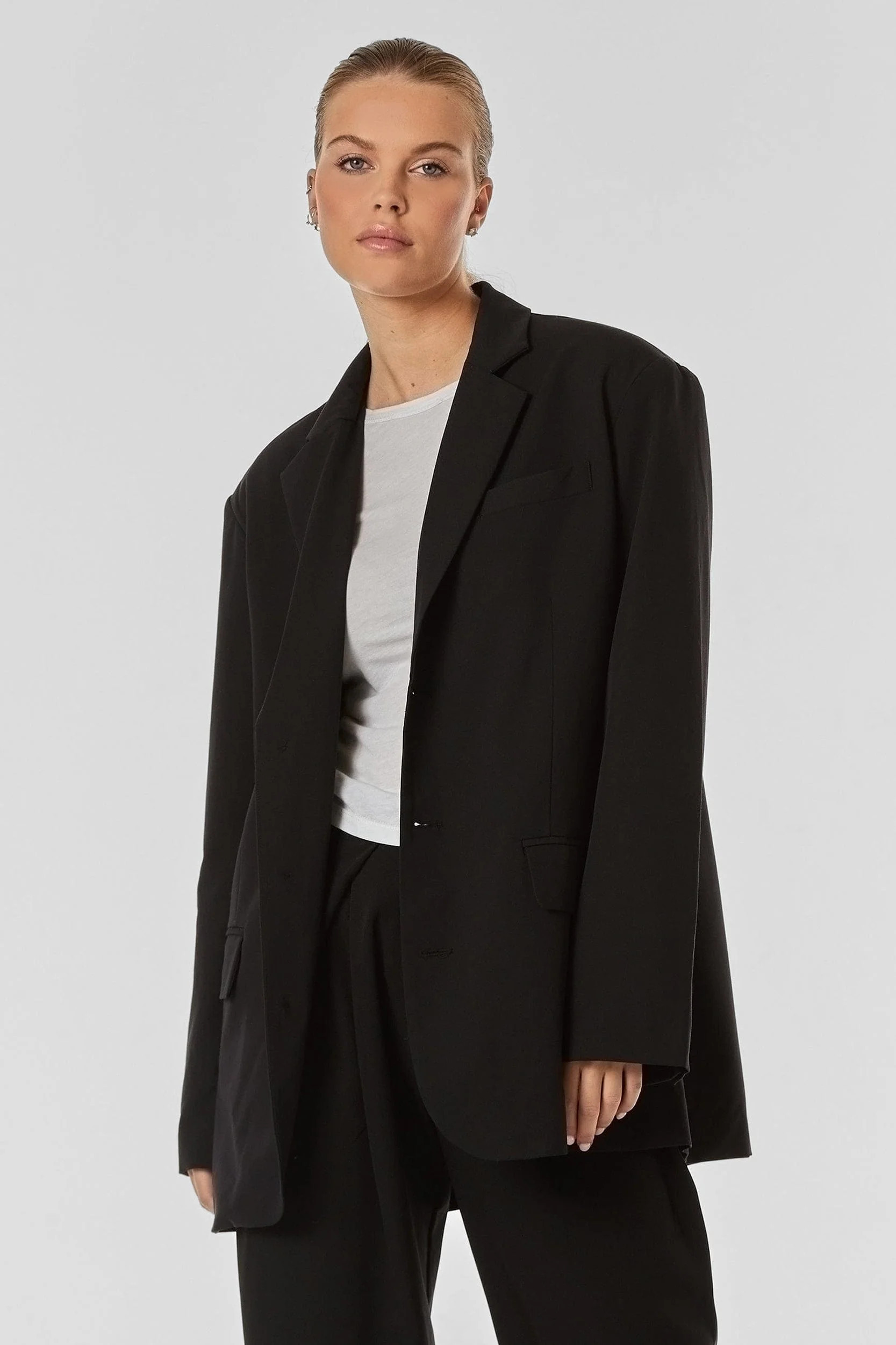 Essential Oversized Blazer - Black | The Noli Shop