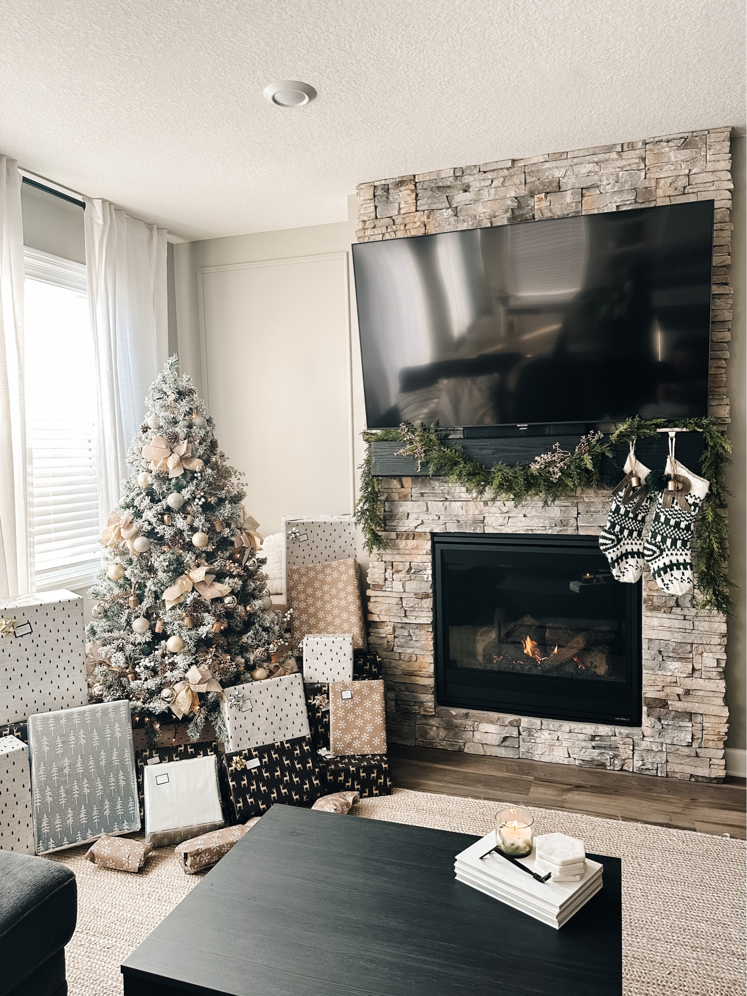 Christmas decor! White flocked tree is from Amazon ❤️