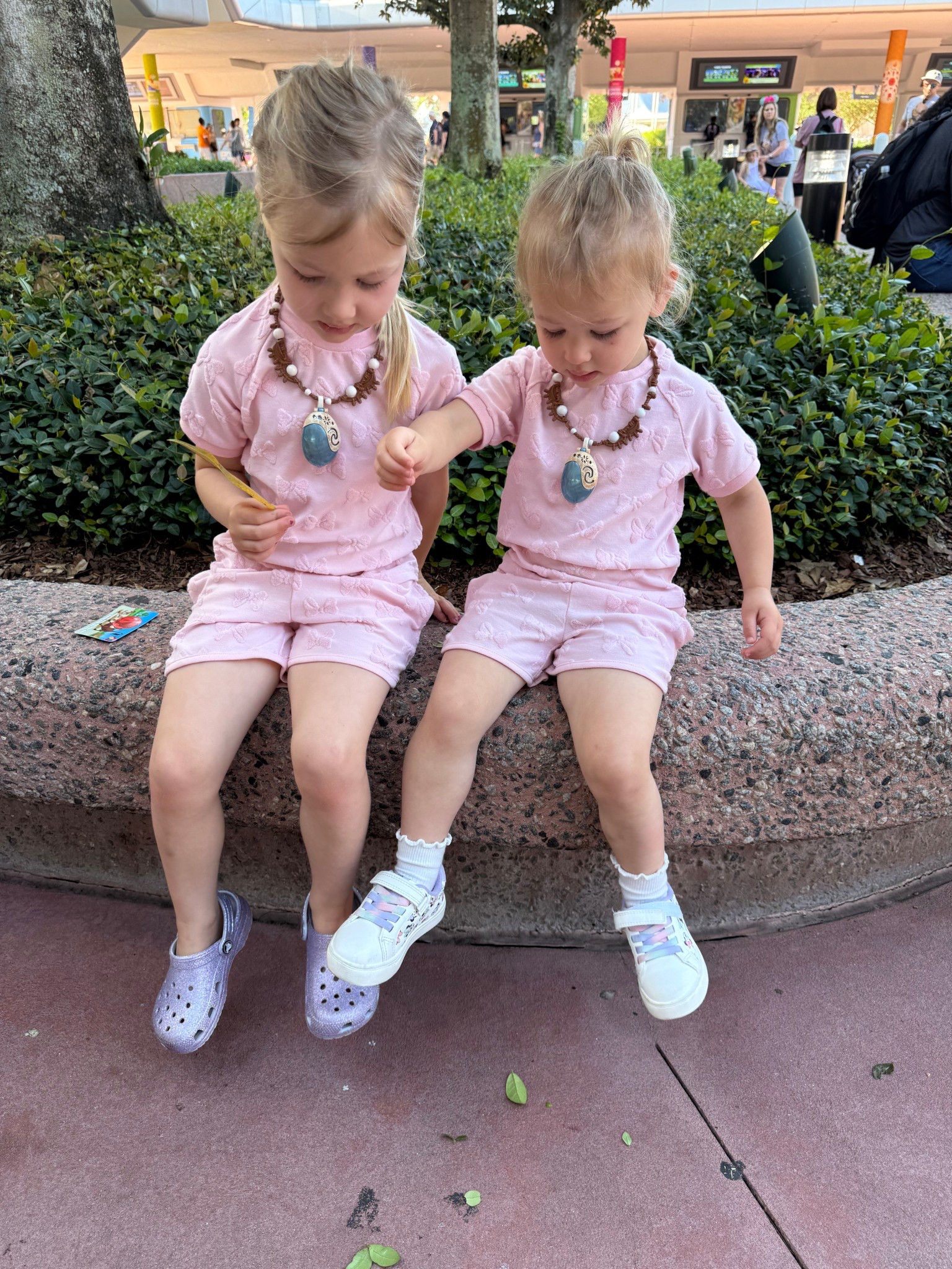 These outfits are so cute 🥹 I found a similar one on Amazon! 

#LTKFindsUnder50 #LTKTravel #LTKStyleTip