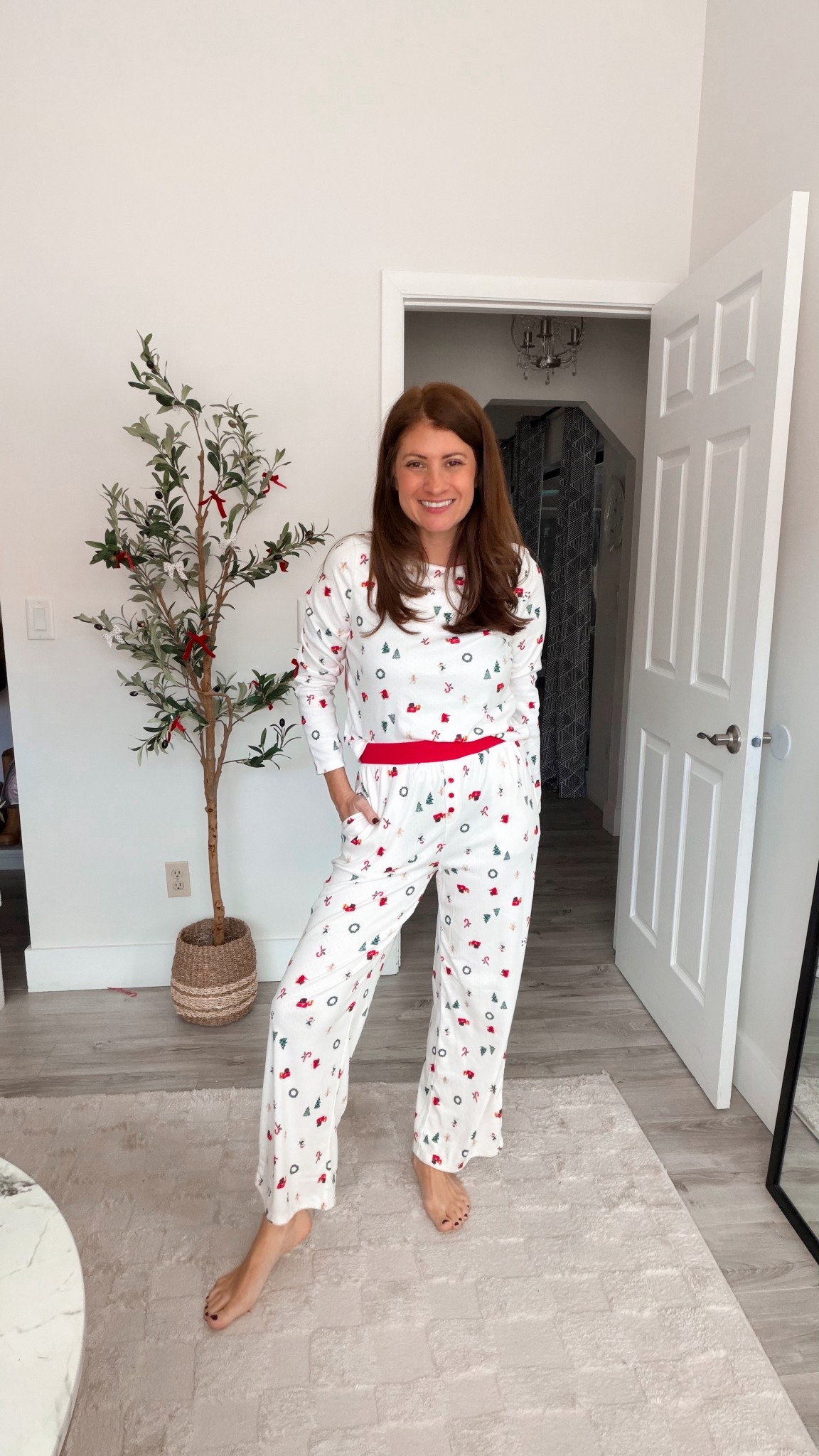 Loving this super cute holiday pajamas set from Walmart! The print is adorable!

#LTKHoliday #LTKOver40 #LTKGiftGuide