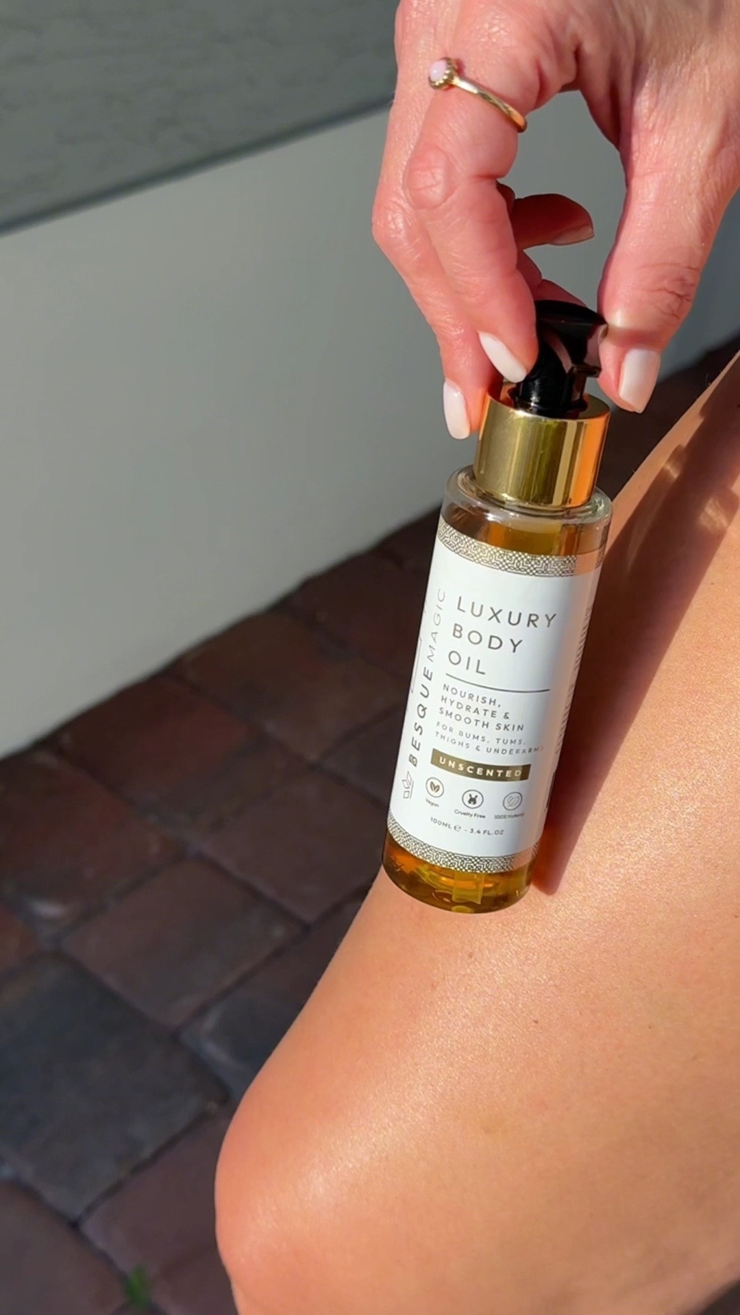 glowy hydrated skin without the greasy feel ✨🤍

This body oil leaves my skin feeling SO soft and smooth, and I love that it’s unscented. Perfect for summer skin, layering with perfume, or just adding that healthy glow ✨ Linked it here ✨

#LTKBeauty #LTKselfcare #LTKmorningroutine