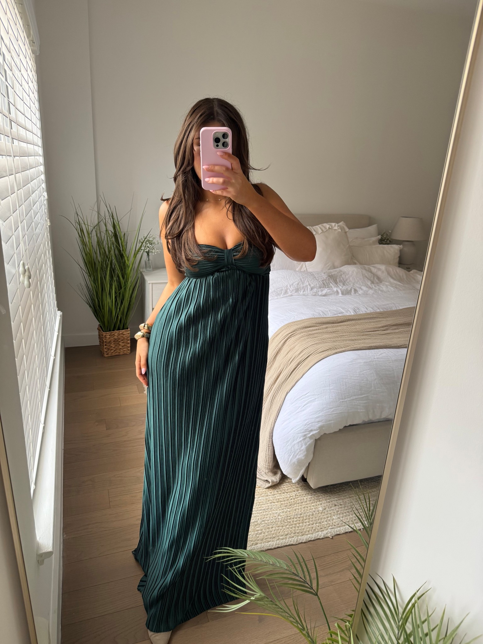 what i’m wearing to my brothers rehearsal dinner! wearing a small in the dress IG @noelleconforti

#LTKWedding #LTKPetite #LTKSeasonal