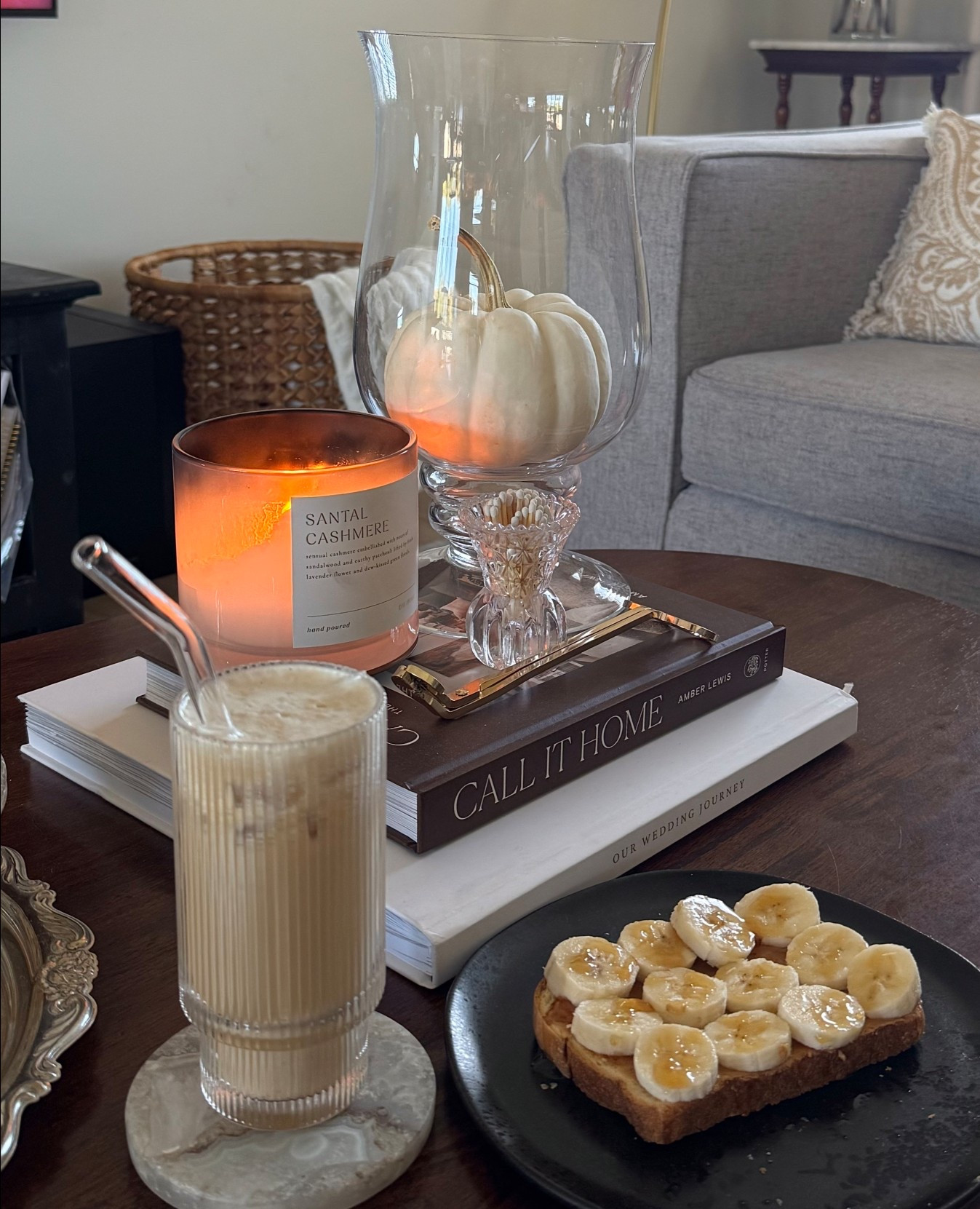 Fall coffee table styled🤎 

#LTKHome #LTKSeasonal