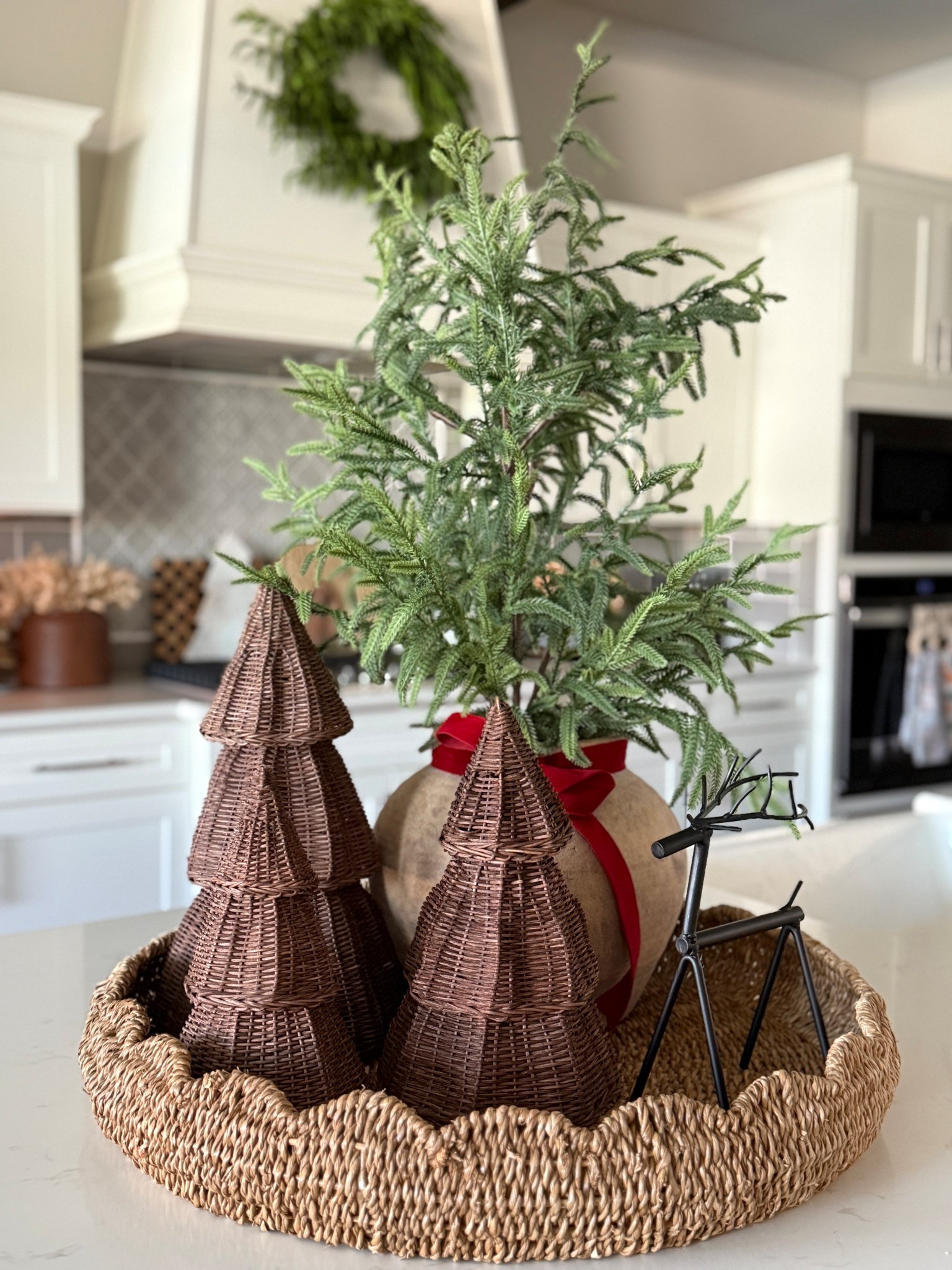 Christmas Tray

#LTKSeasonal #LTKHome #LTKHoliday