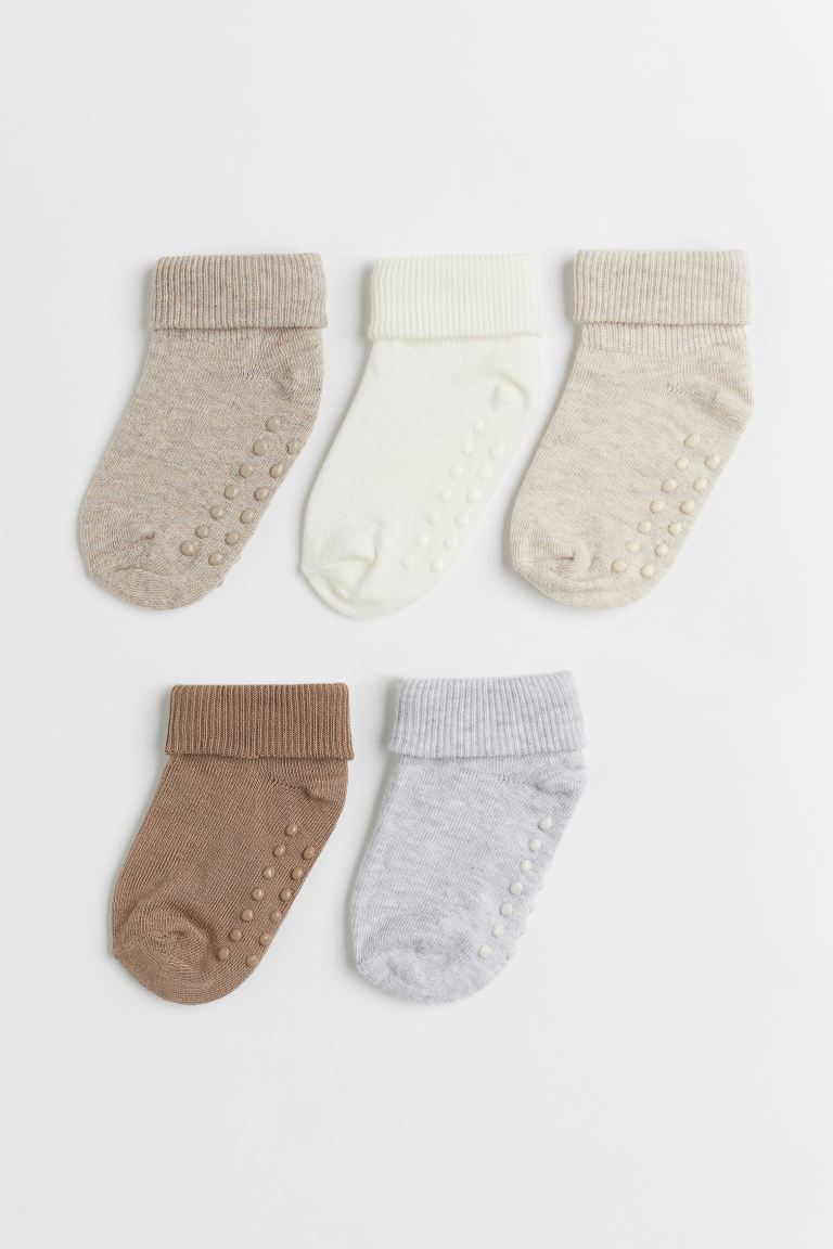 Conscious choice  Fine-knit socks in a soft cotton blend with a foldover cuff. Non-slip protectio... | H&M (US + CA)