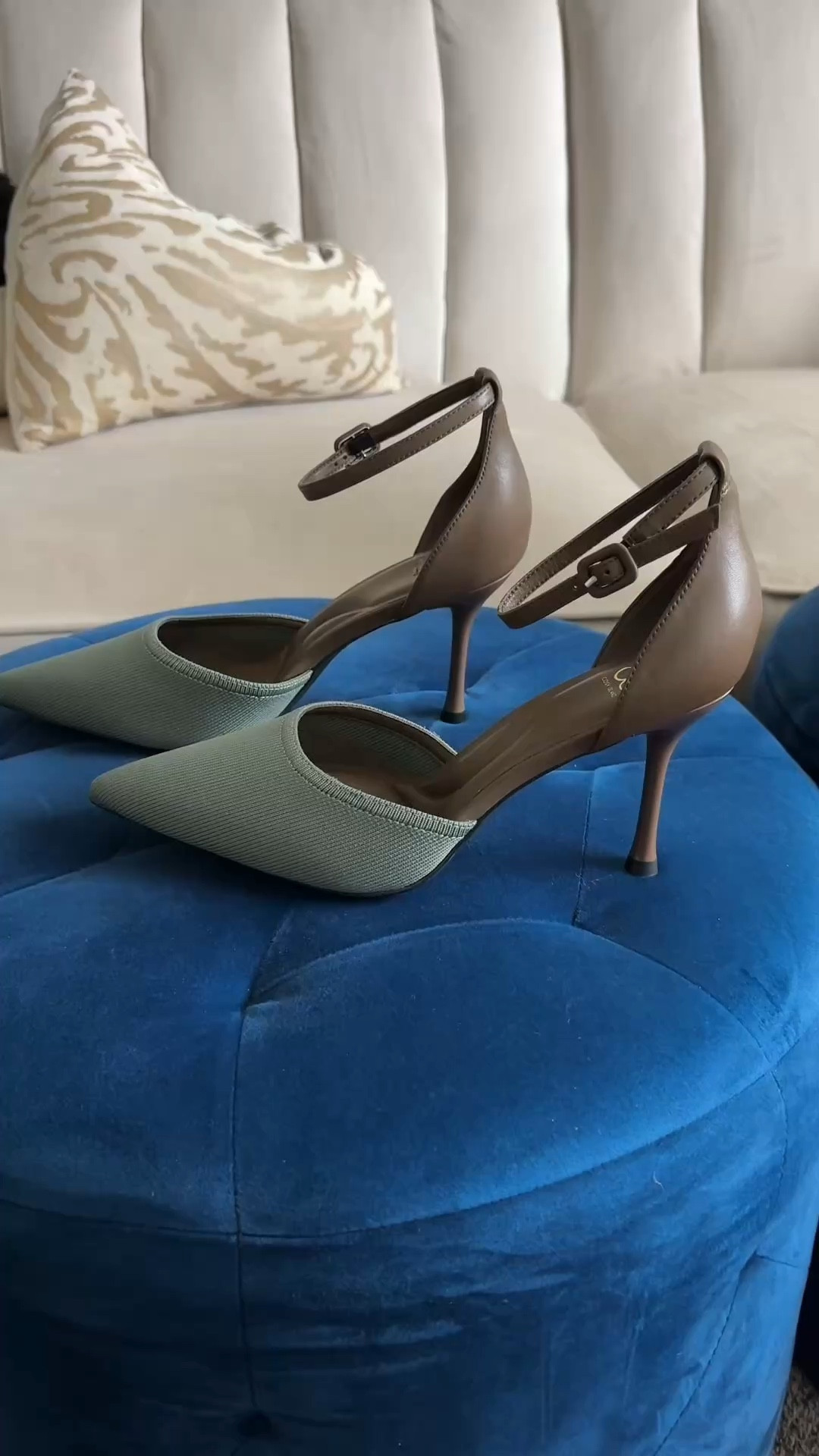 I rarely buy things in multiple colors, but for this Cosy Island shoe I had to make an exception because it’s that good! It’s chic, versatile, incredibly comfortable, and timeless. Click the link to check them out: https://cosyisland.co/toribattieste48

#LTKstorytime #LTKOver40 #LTKWorkwear