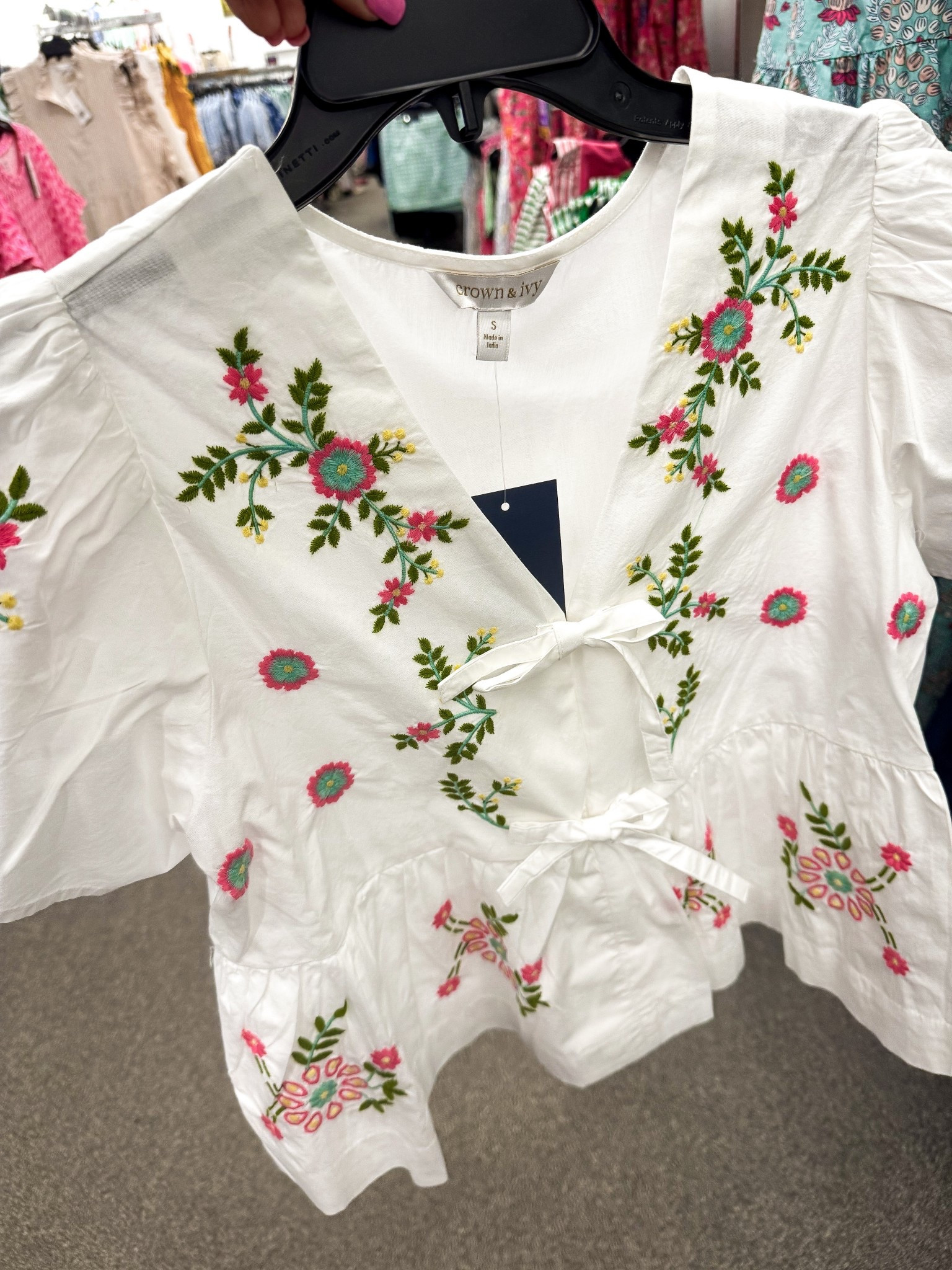 Obsessed is an understatement 😍 This embroidered bow-detail top is one of those in-store finds that instantly feels special. The delicate floral embroidery, sweet bow accents, and peplum-style silhouette give it that elevated, boutique look — but it’s currently on sale for under $40 🙌✨

I found this beauty while browsing Walmart, and it’s perfect for spring outfits, Easter looks, brunch dates, family photos, or everyday wear when you want something feminine but easy. The lightweight fabric, flattering fit, and romantic details make it a total standout — truly one of those looks-for-less pieces you’ll reach for again and again 🤍🌸

Linking it now before it sells out — because embroidered tops like this never last long 💕👇

#WalmartFinds #WalmartFashion #EmbroideredTop #BowDetails #SpringStyle #EasterOutfit #AffordableFashion #LookForLess #InStoreFinds #FeminineStyle #EverydayFashion #MomStyle