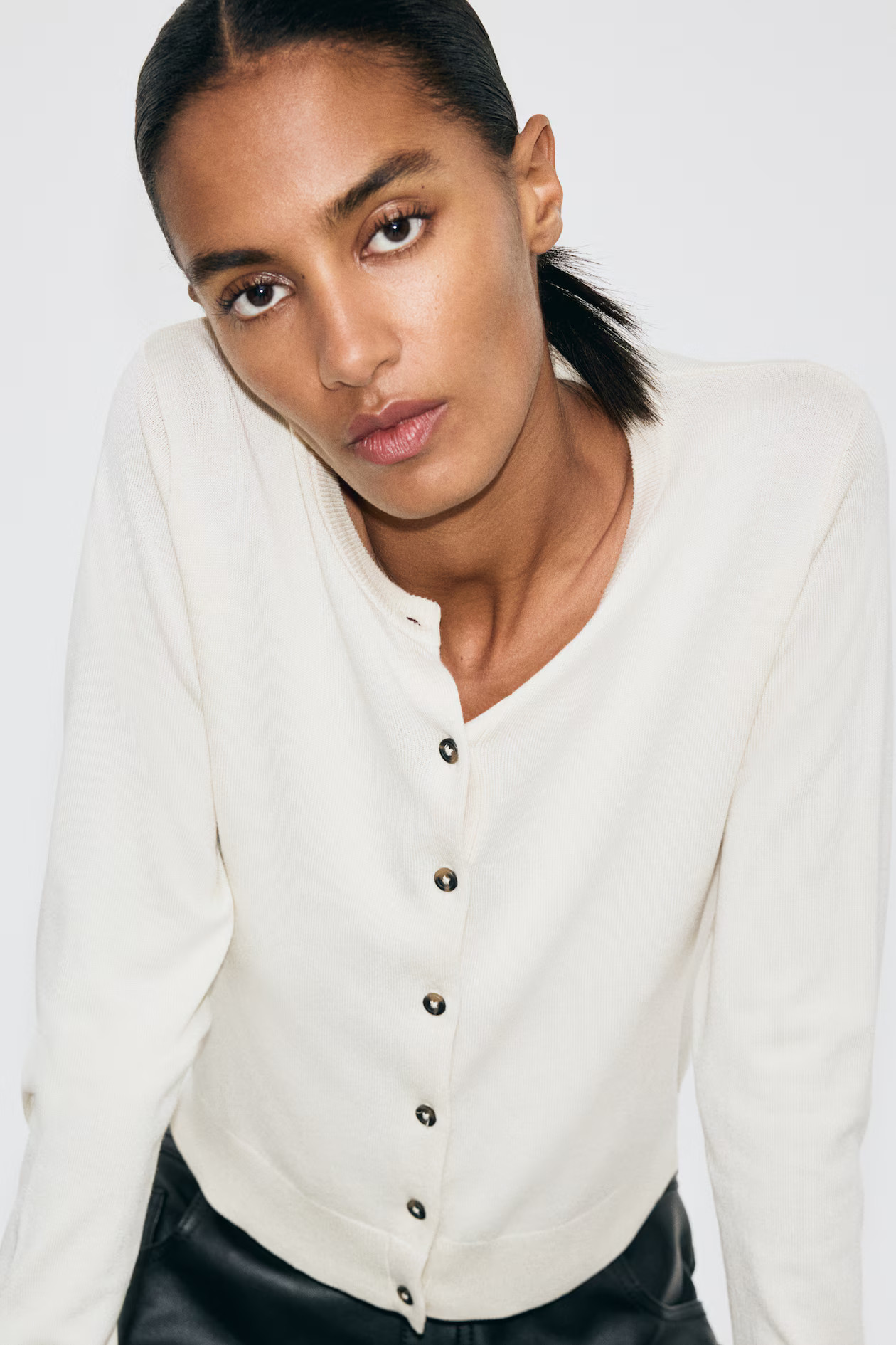 Fine-knit cardigan | H&M (UK, MY, IN, SG, PH, TW, HK)