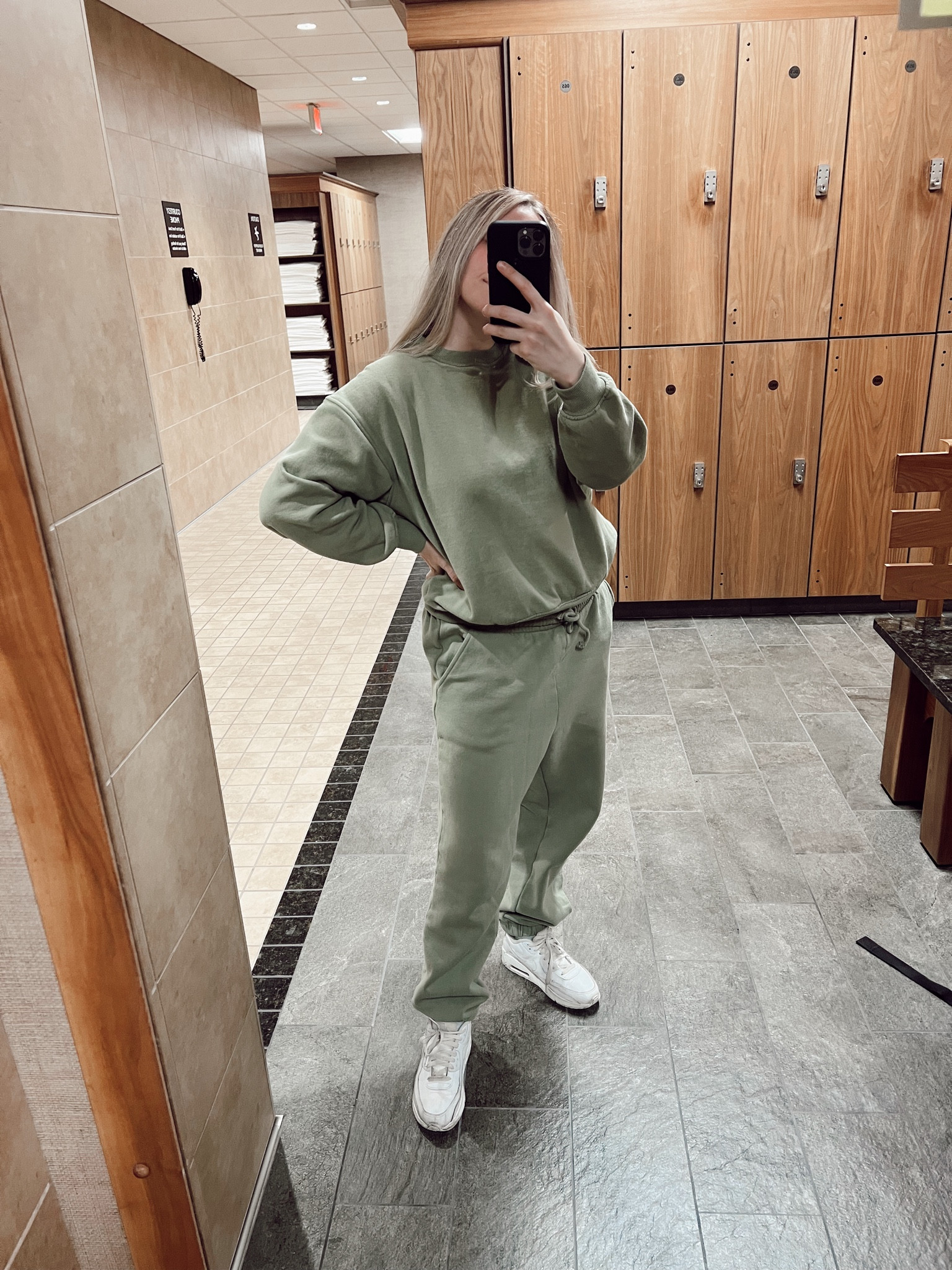 Coziest sweat set I own 

#LTKfindsunder100