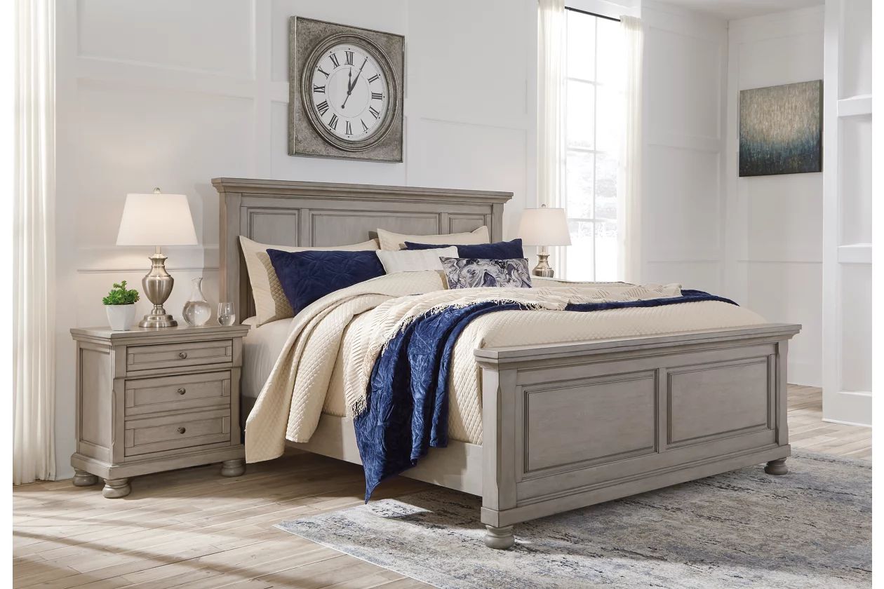 Lettner King Panel Bed | Ashley Homestore