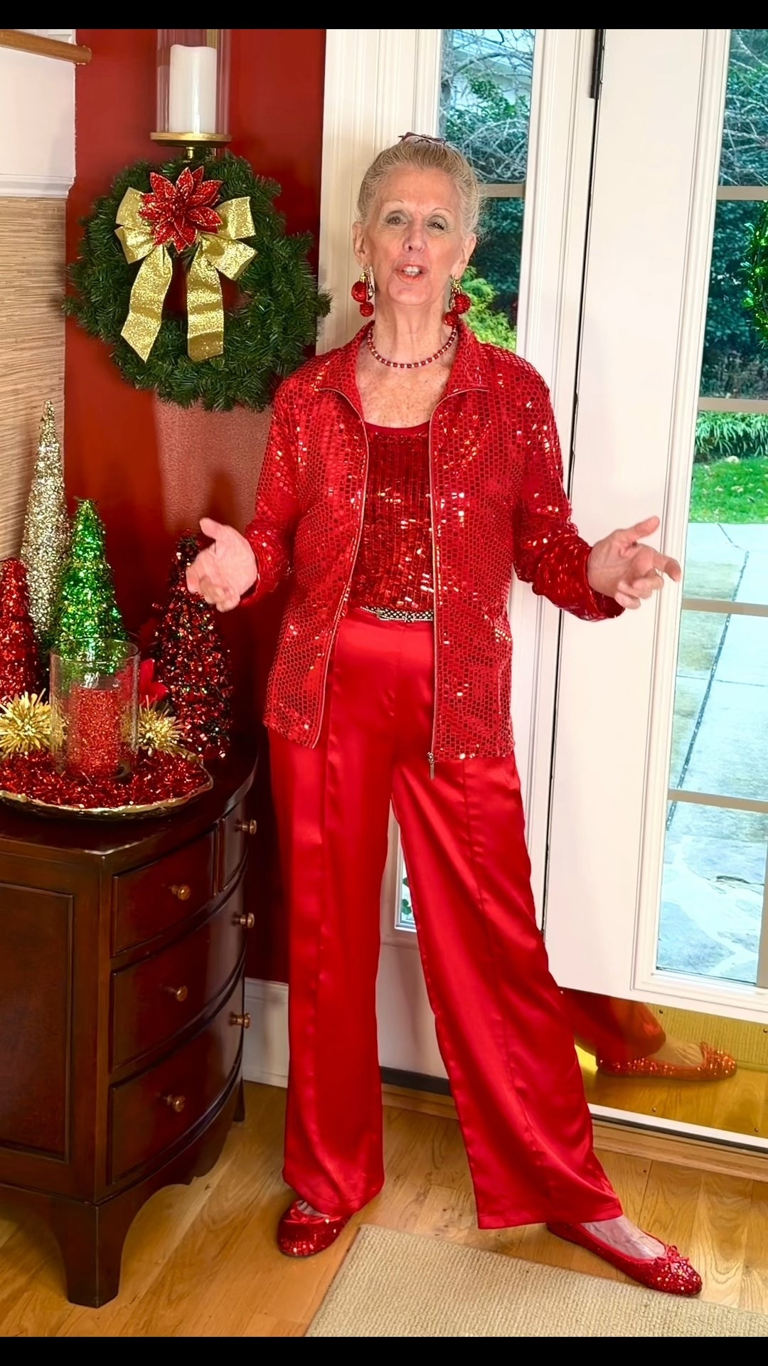 That ONE toxic Family member during the Holidays #fyp #family #red #satin #pants #jacket #shoes

#LTKOver40 #LTKHoliday #LTKootd