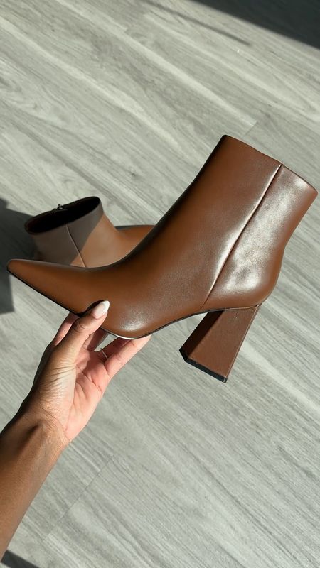Medium brown block heel booties, brown booties, fall boots, fall style 

#LTKworkwear #LTKshoecrush