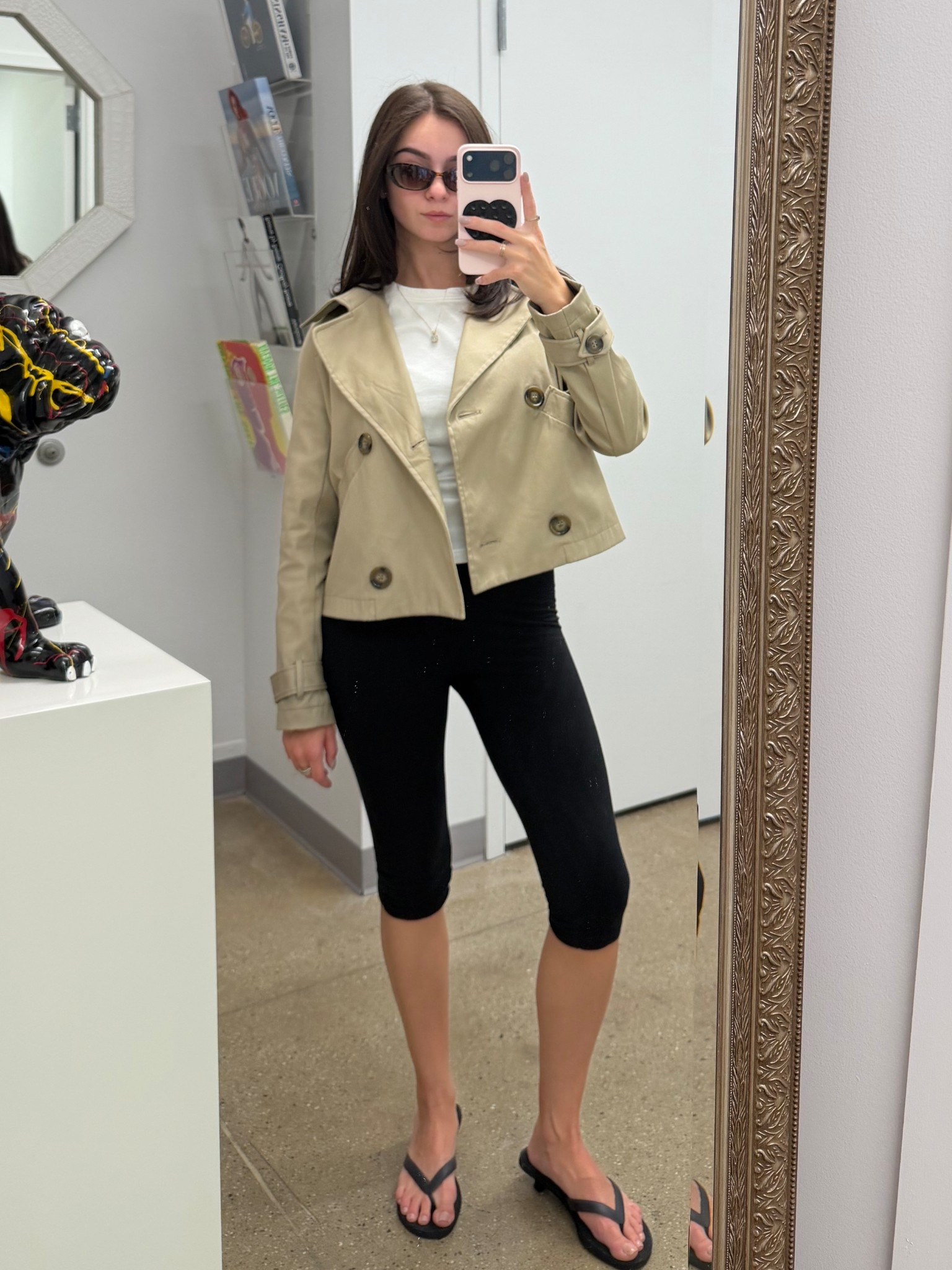 Cropped trench + capris = 🤩

#LTKSeasonal #LTKStyleTip #LTKWorkwear