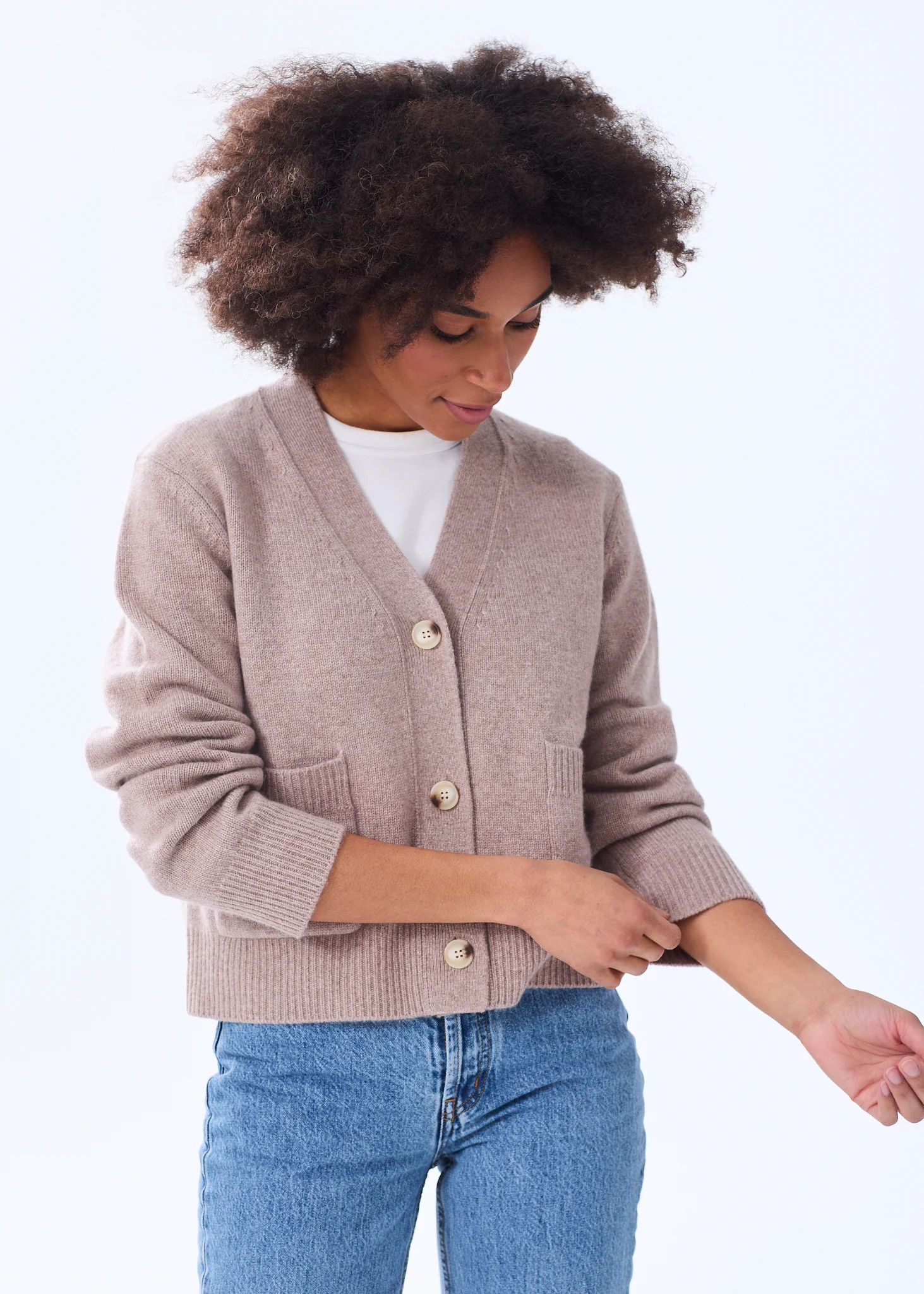 The Cashmere Cardigan | Alice Walk