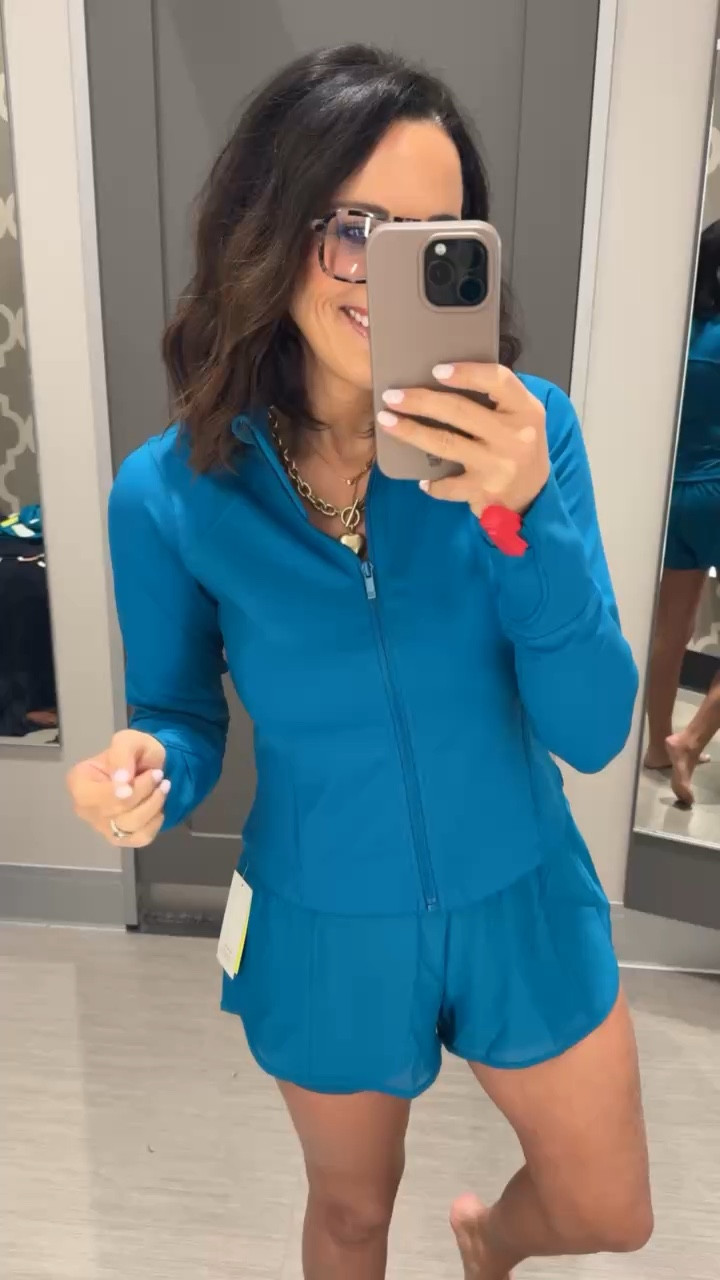 the cutest little target athletic set 🤍 wearing XS

target outfit, athletic set, workout set outfit, casual sporty look, athleisure outfit, comfy everyday outfit, affordable fashion

#targetfinds #ltkstyle #ltkunder50 #athleisure #casualoutfits #everydaywear #affordablefashion #ootd


#LTKPetite