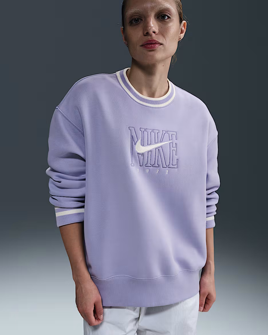 Nike Sportswear Phoenix FleeceWomen's Oversized Graphic Crew-Neck Sweatshirt | Nike (US)