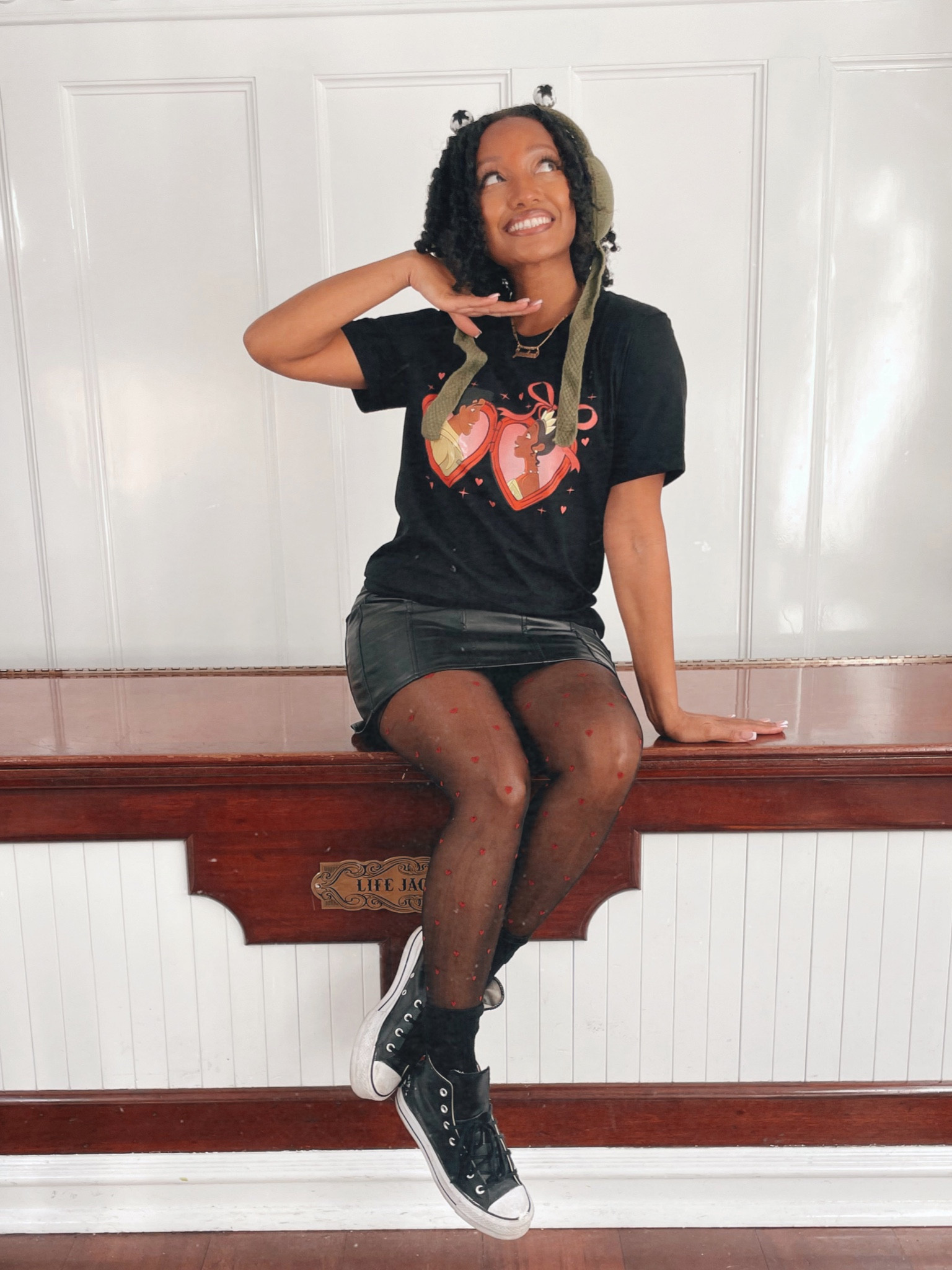 Sweethearts Nite 💕♥️✨ #disneyland #sweetheartsnite 

#LTKMostLoved #LTKSaleAlert #LTKFindsUnder100