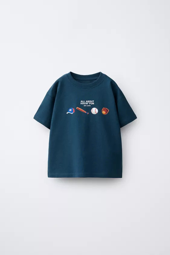 Round neck short sleeve T-shirt. Front baseball print. | Zara US