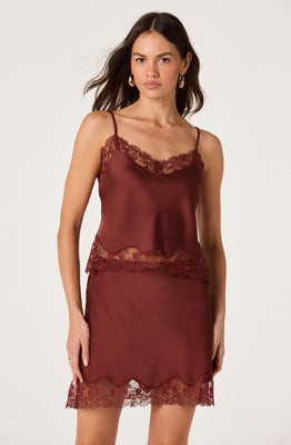 ASTR the Label | Yulissa Satin Lace Trim Cami Top in Rust |  Size S | ASTR The Label (US)