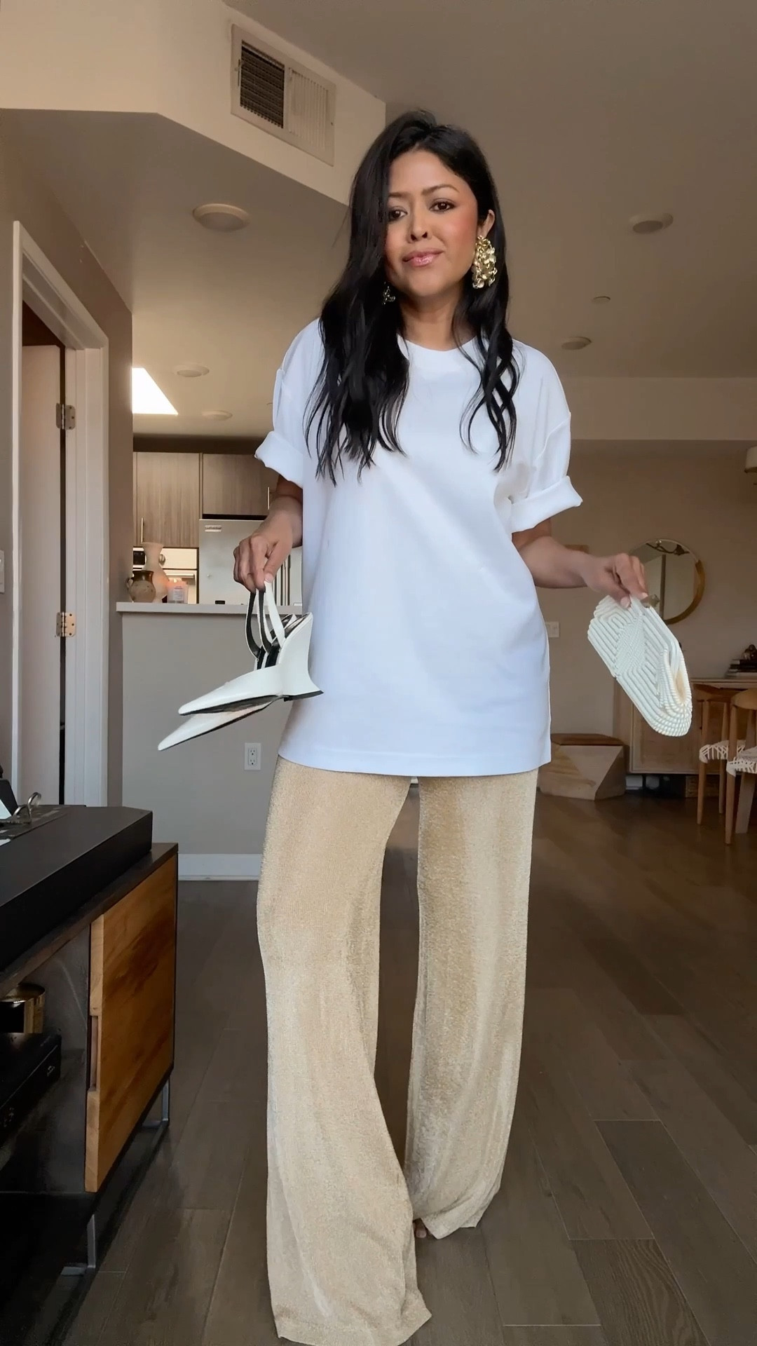 T shirt in small and pants small 

#LTKgrwm #LTKootd #LTKFestival