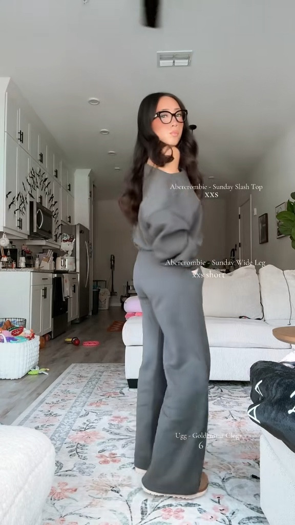 FALL COZY FITS 🍂🎃🥐 

Petite Friendly Sweatshirt & Sweatpants from Abercrombie. Wearing XXS in top & XXS-Short in Bottoms 

Cozy Matching Fits, Sweatsuits, Petite Fashion, Cozy Outfit, OOTD, Fall Inspo

#LTKPetite